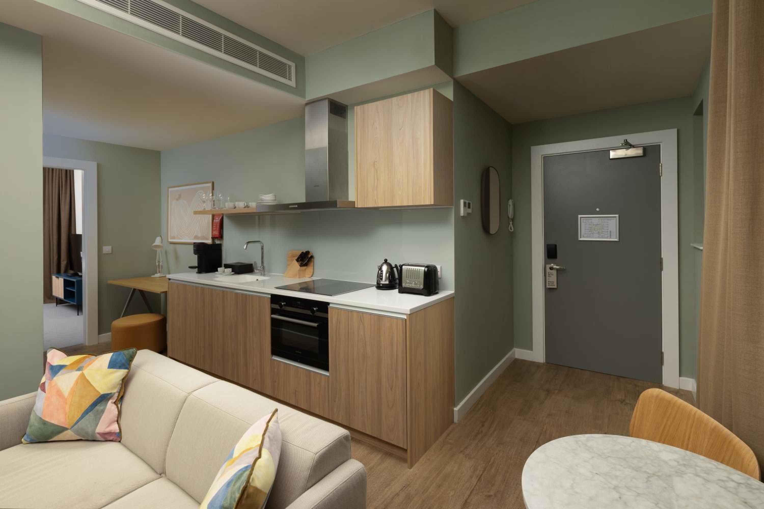 One-Bedroom Apartment