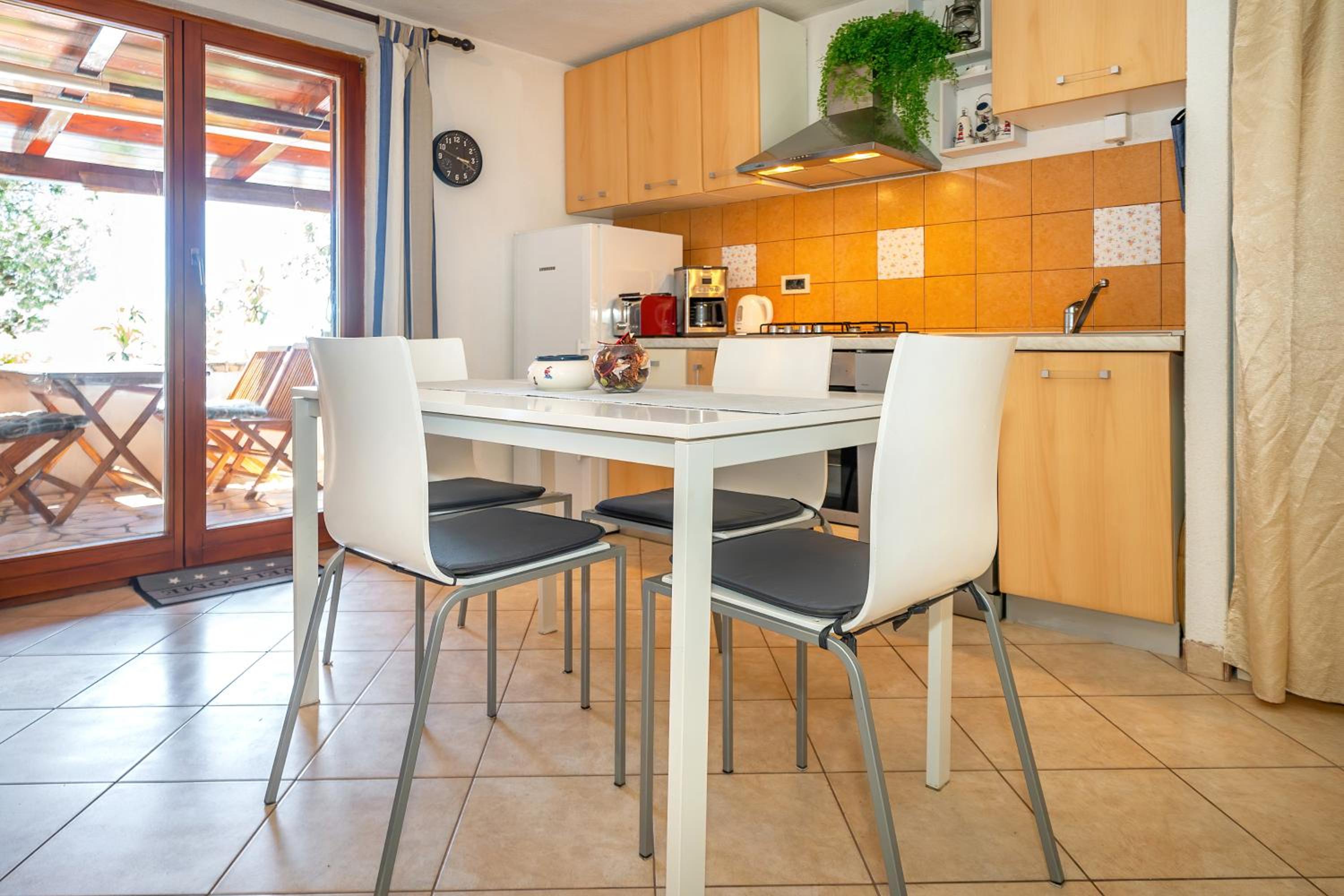 One-Bedroom House photo 2
