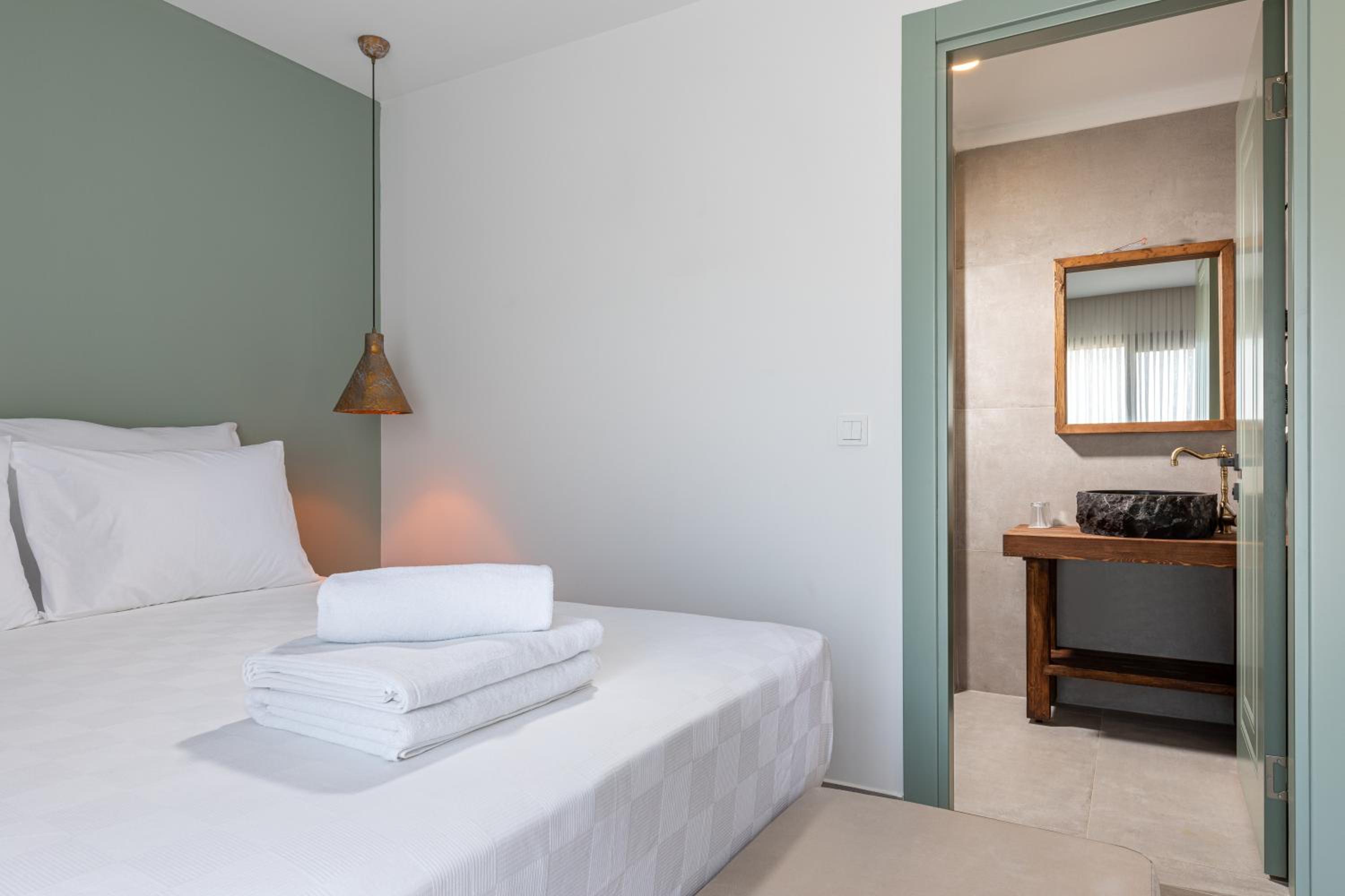 Superior Double Room - Photo 2