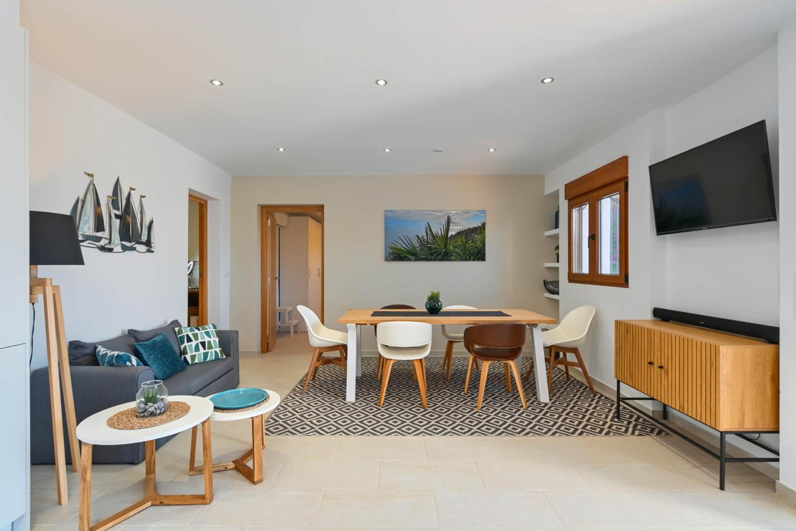Apartamento de Dos Habitaciones con Piscina Privada