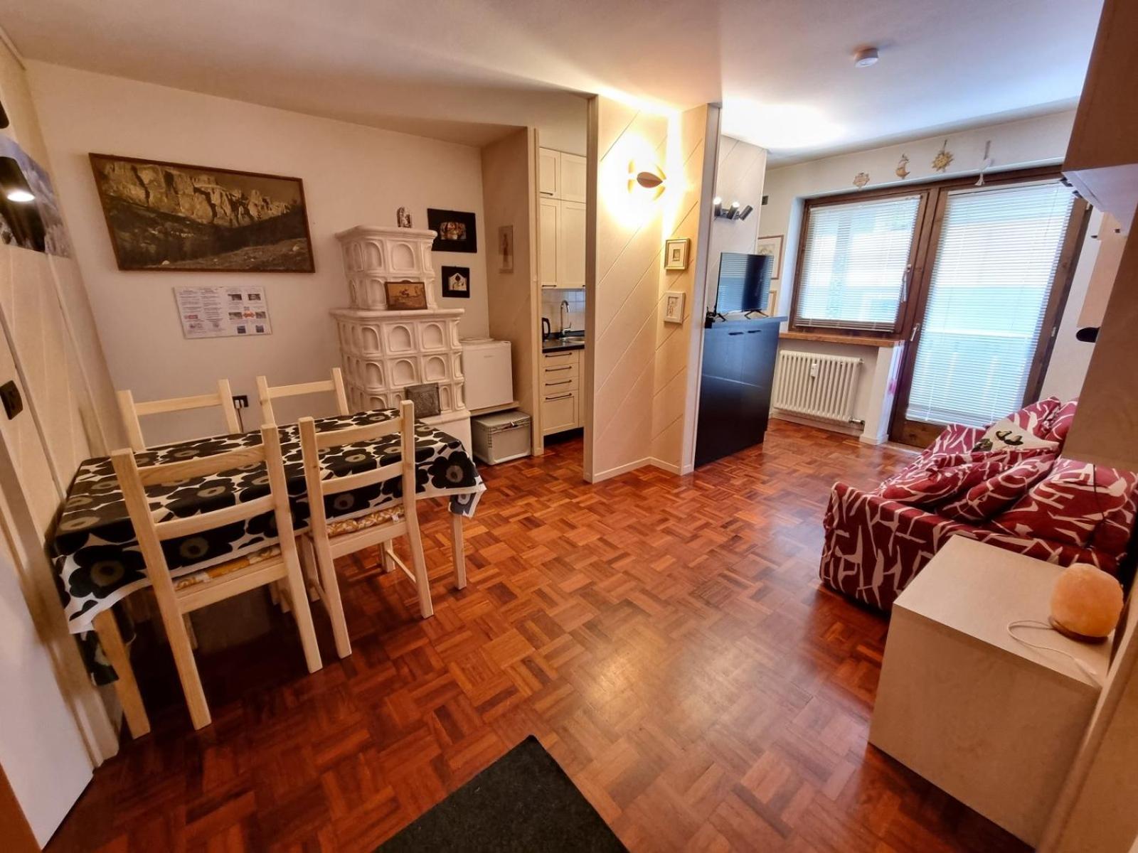 One-Bedroom Apartment with Balcony and Mountain View  
