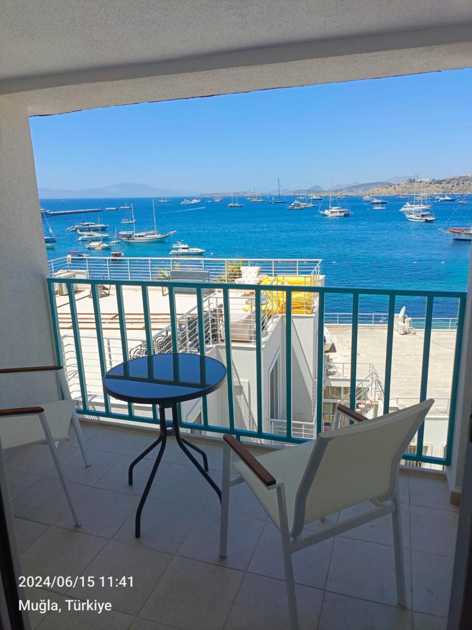 Double Room with Sea View photo 3