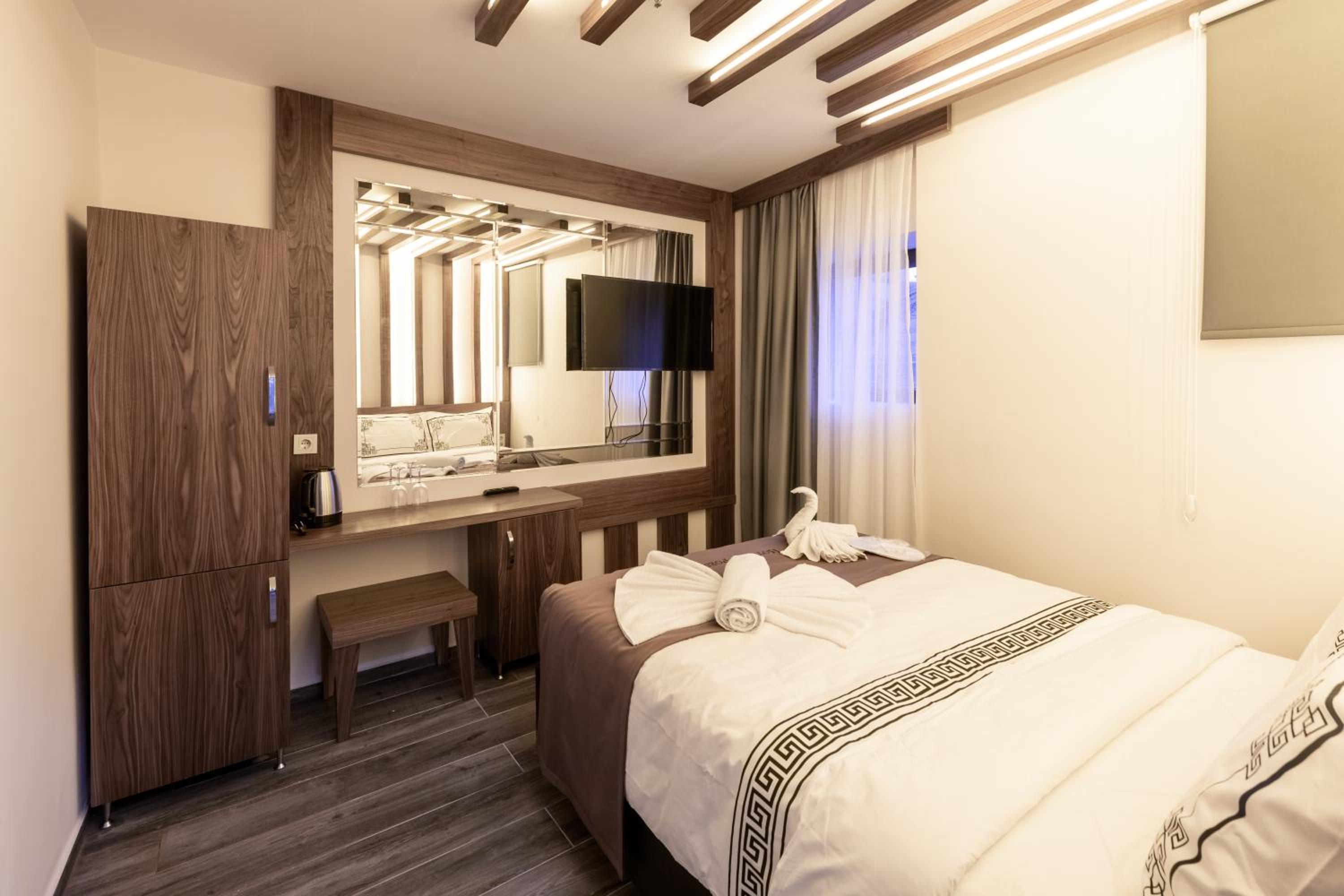 Double Room With Private Bathroom photo 1