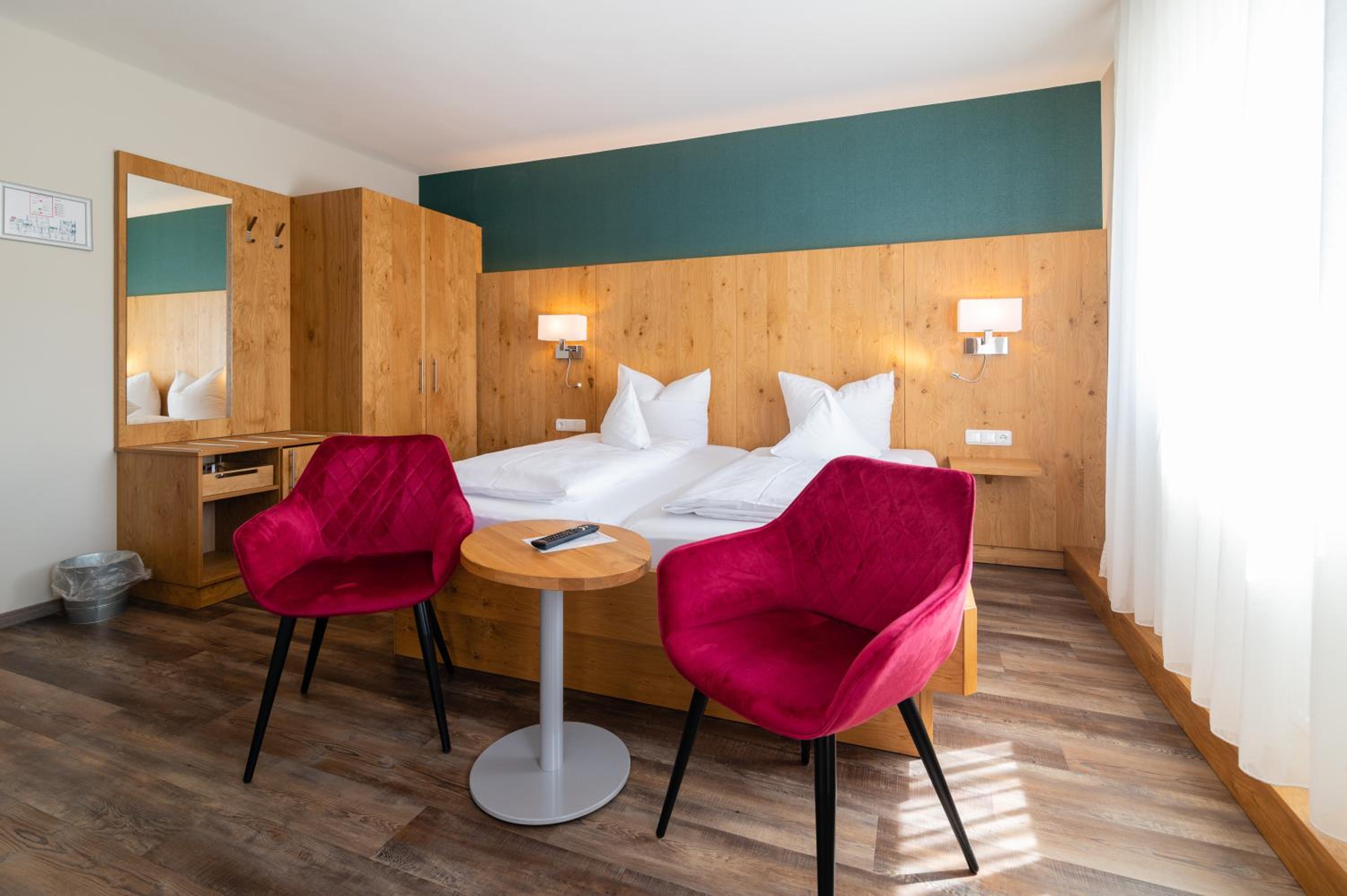 Deluxe Triple Room photo 2