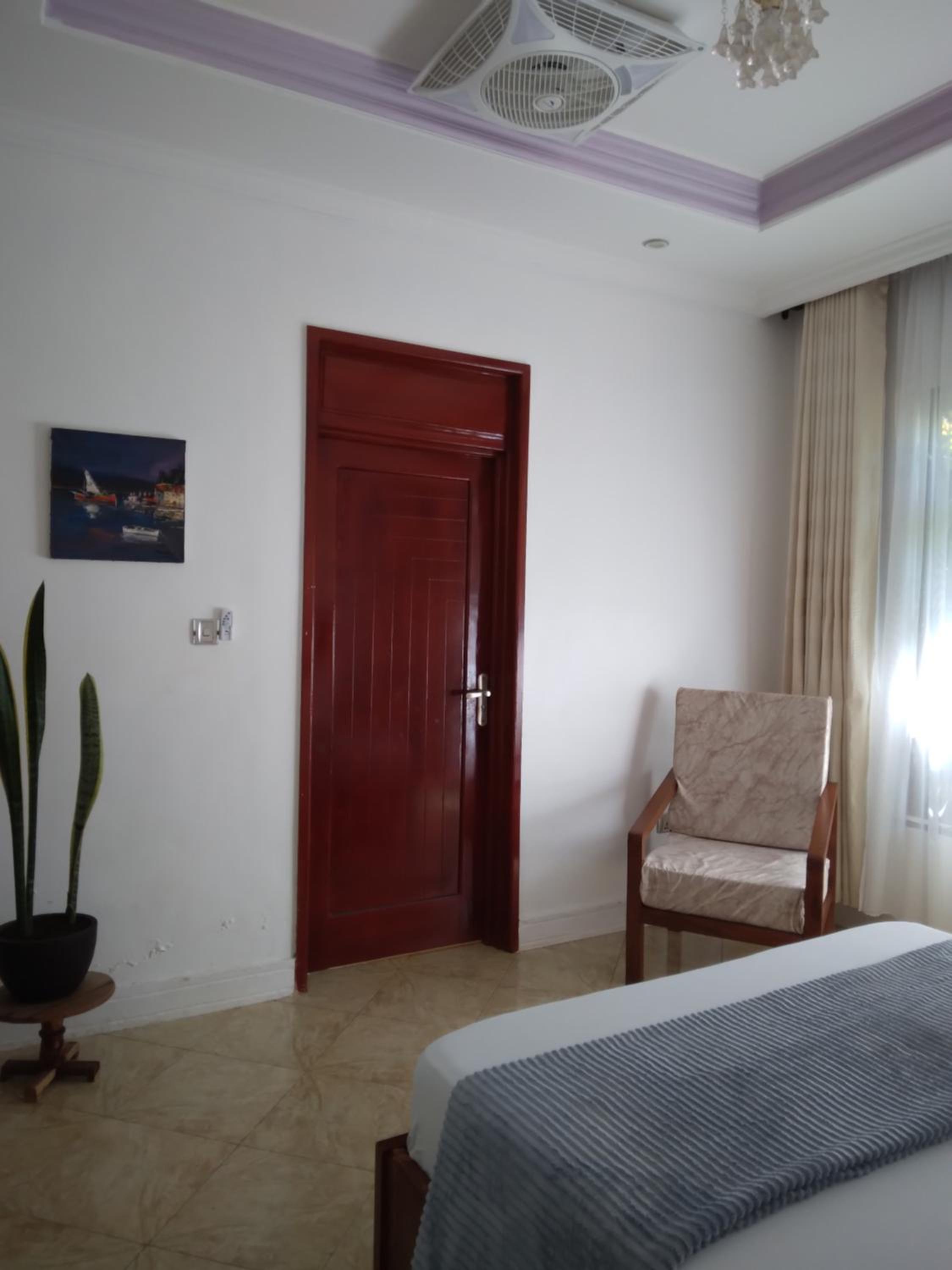 Three-Bedroom Villa - Photo 1