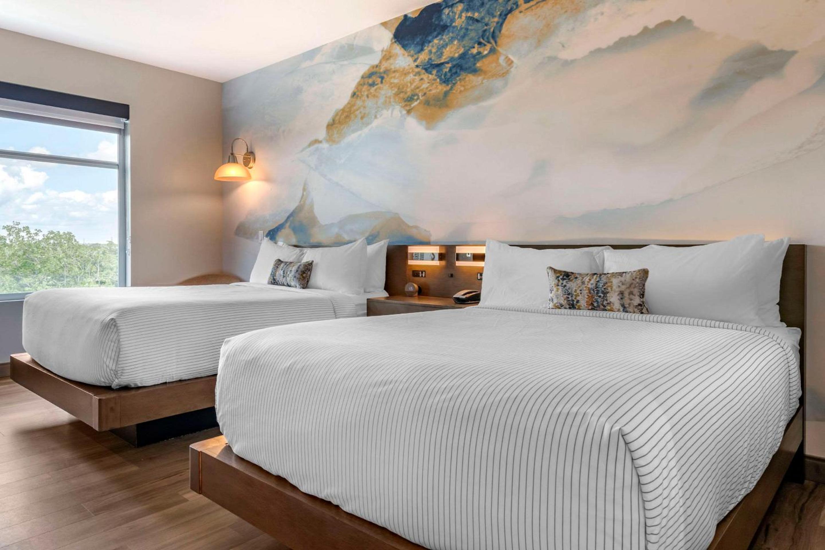 Suite with Two Queen Beds and Roll-in Shower - Accessible/Non Smoking