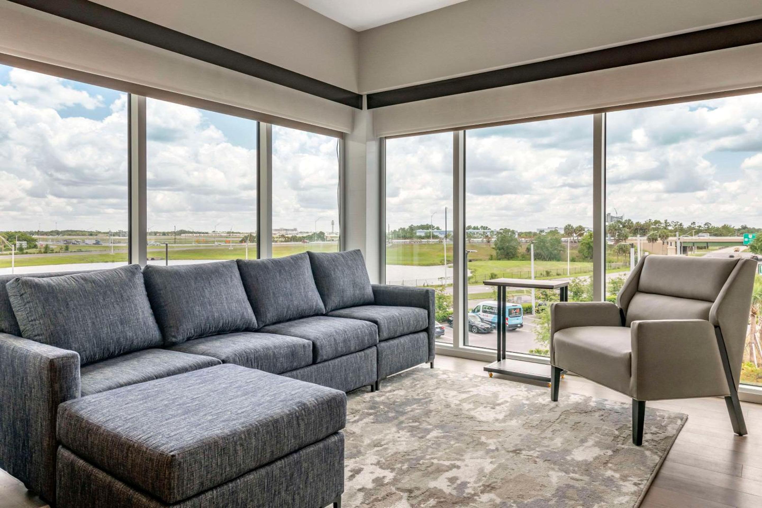 King Suite with Sofa Bed - Accessible/Non Smoking