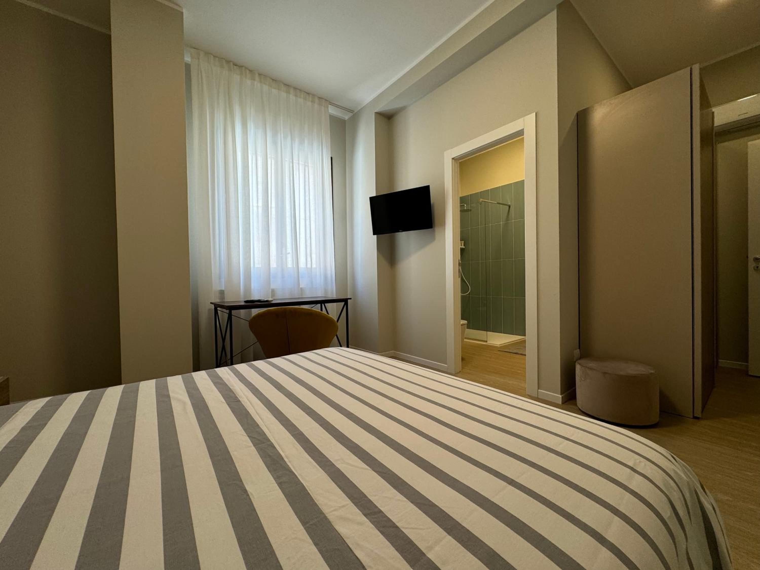 Double Room with Private Bathroom photo 3