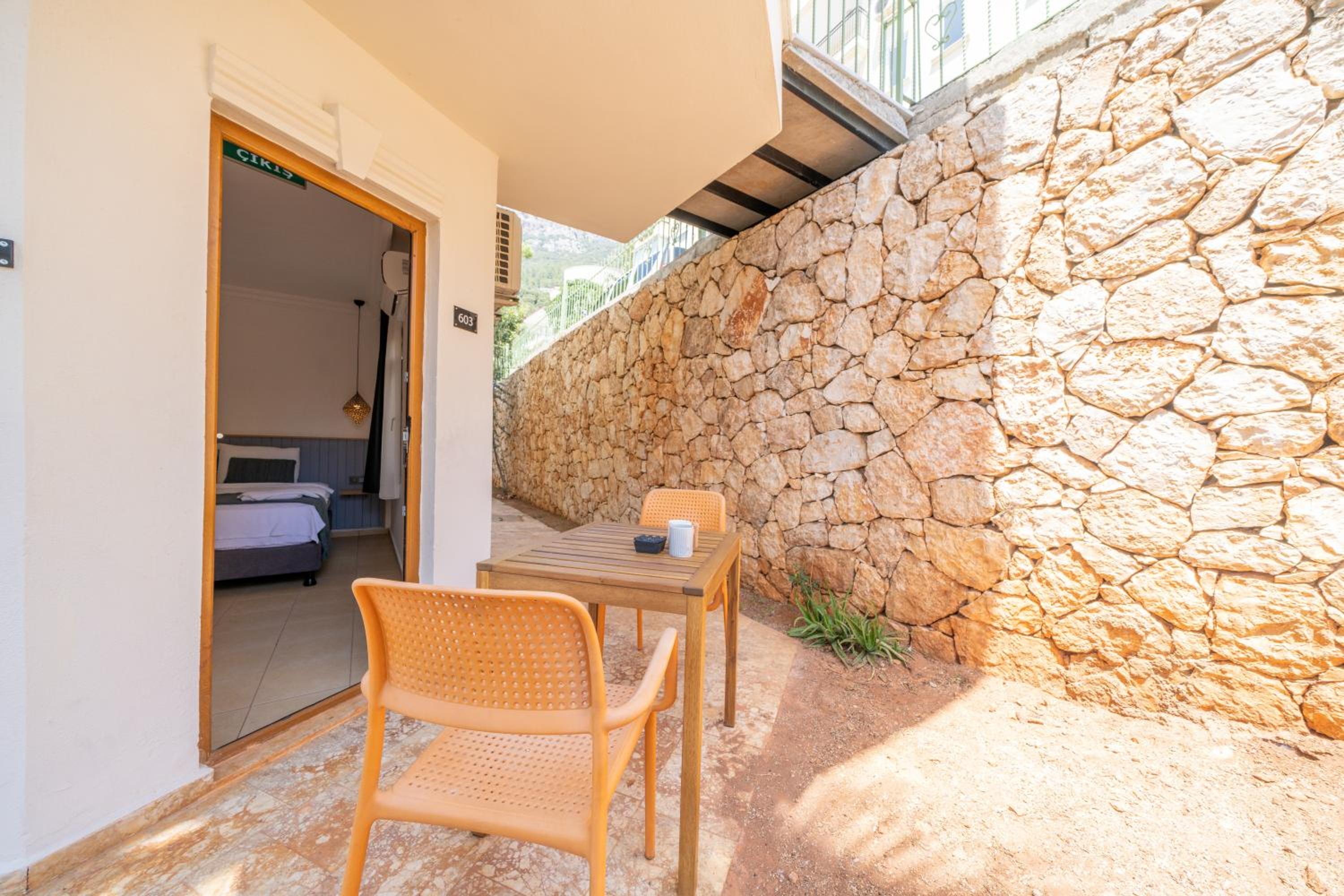 Apartment - Ground Floor photo 3