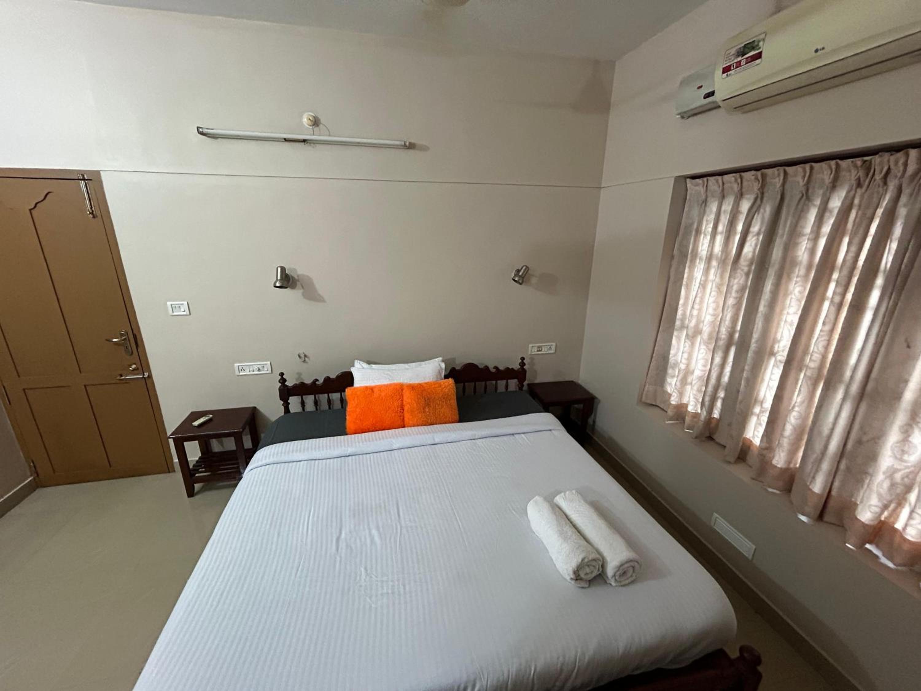 Deluxe Double Room With Balcony And Sea View photo 1