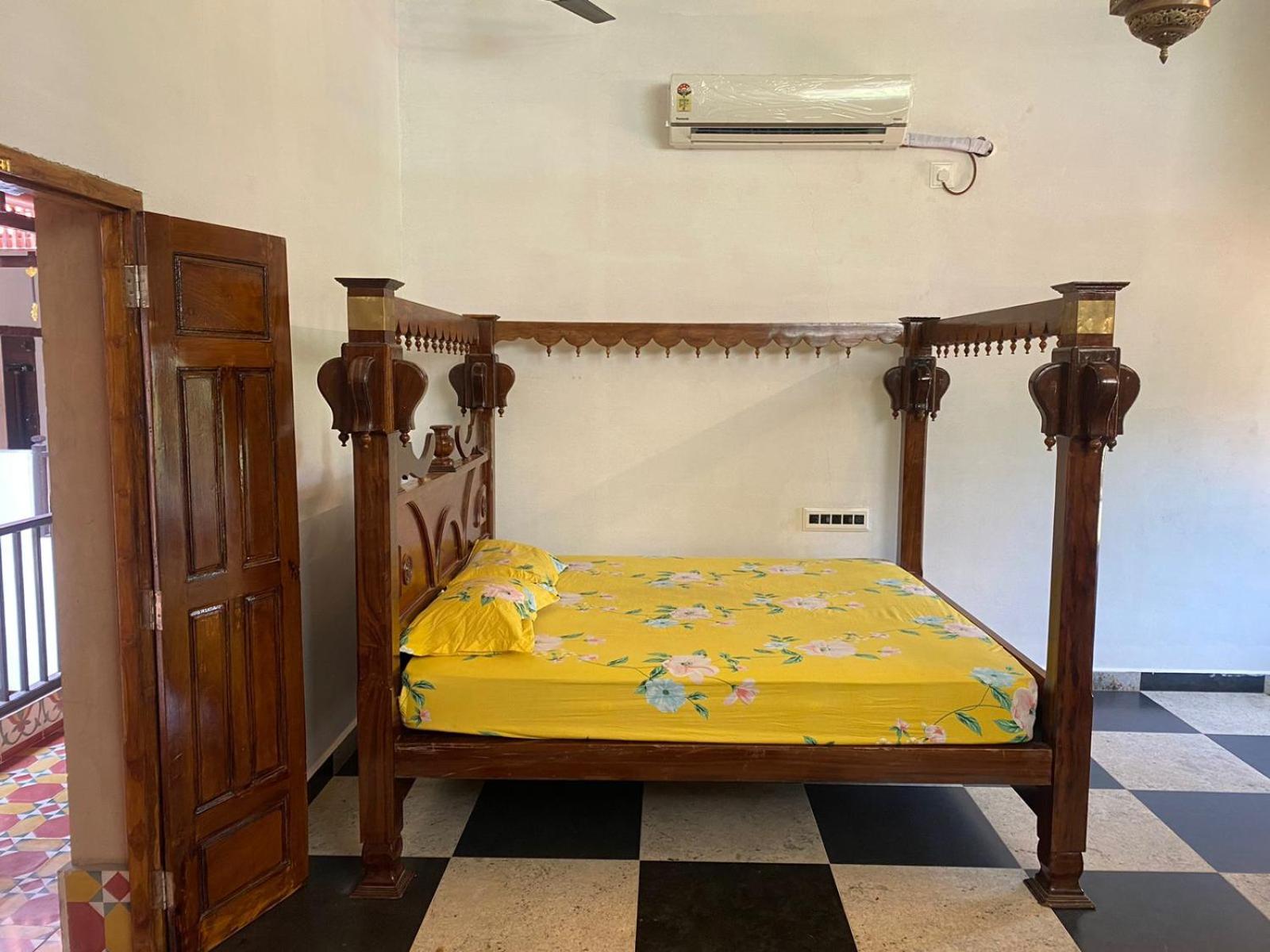 Twin Room with Mountain View photo 3