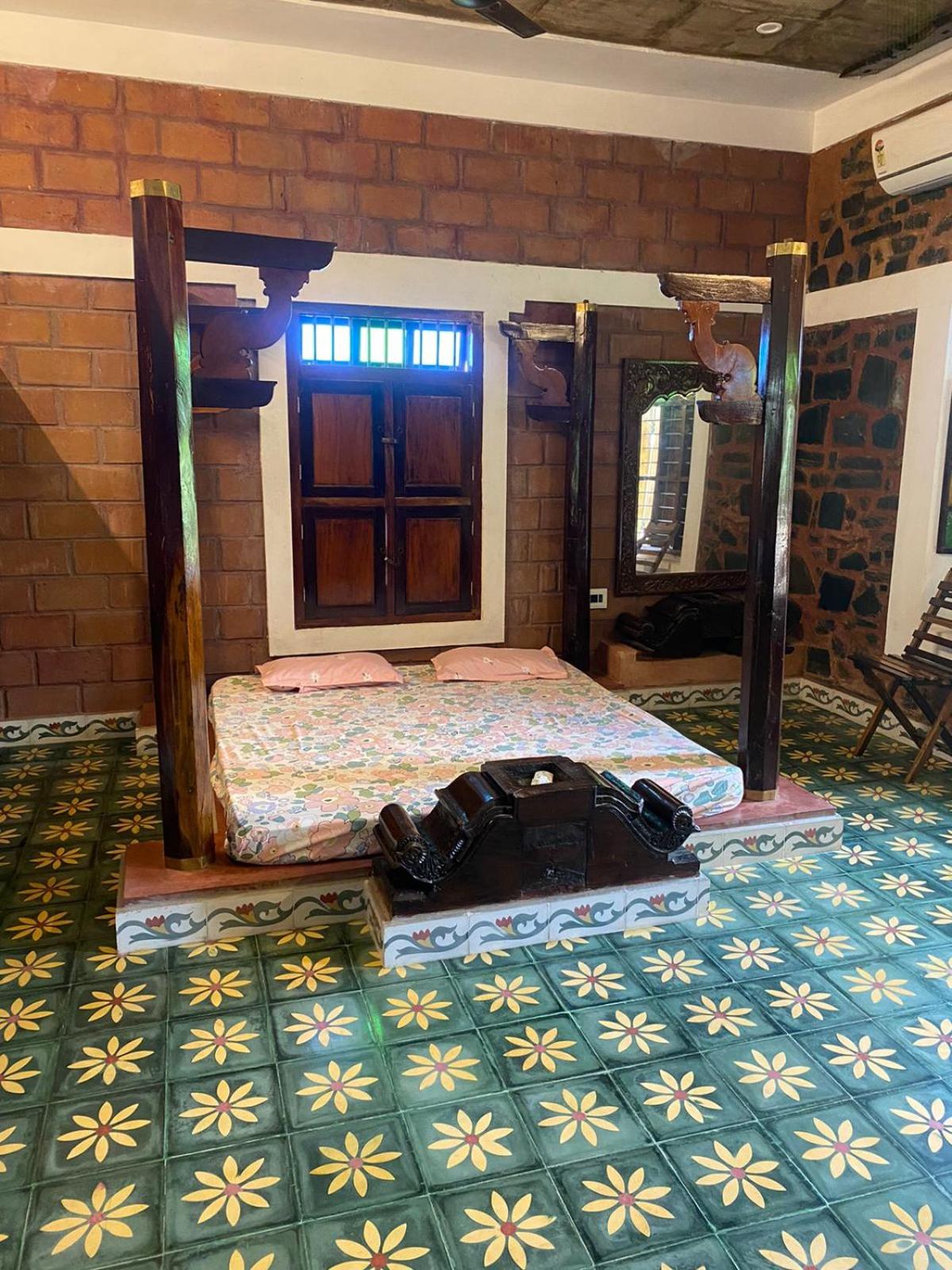 Triple Room with Private Bathroom photo 1