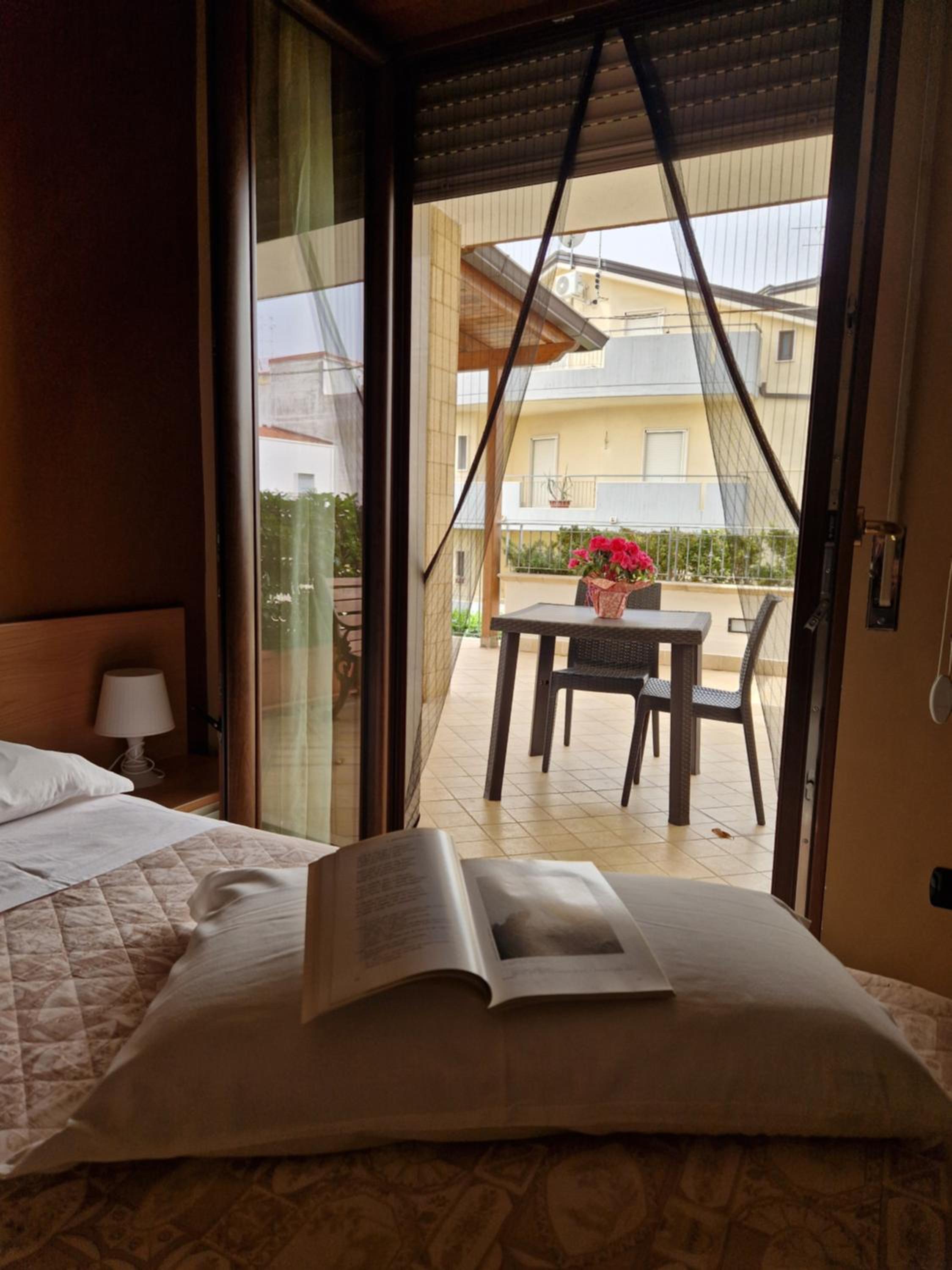 King Room with Balcony photo 1