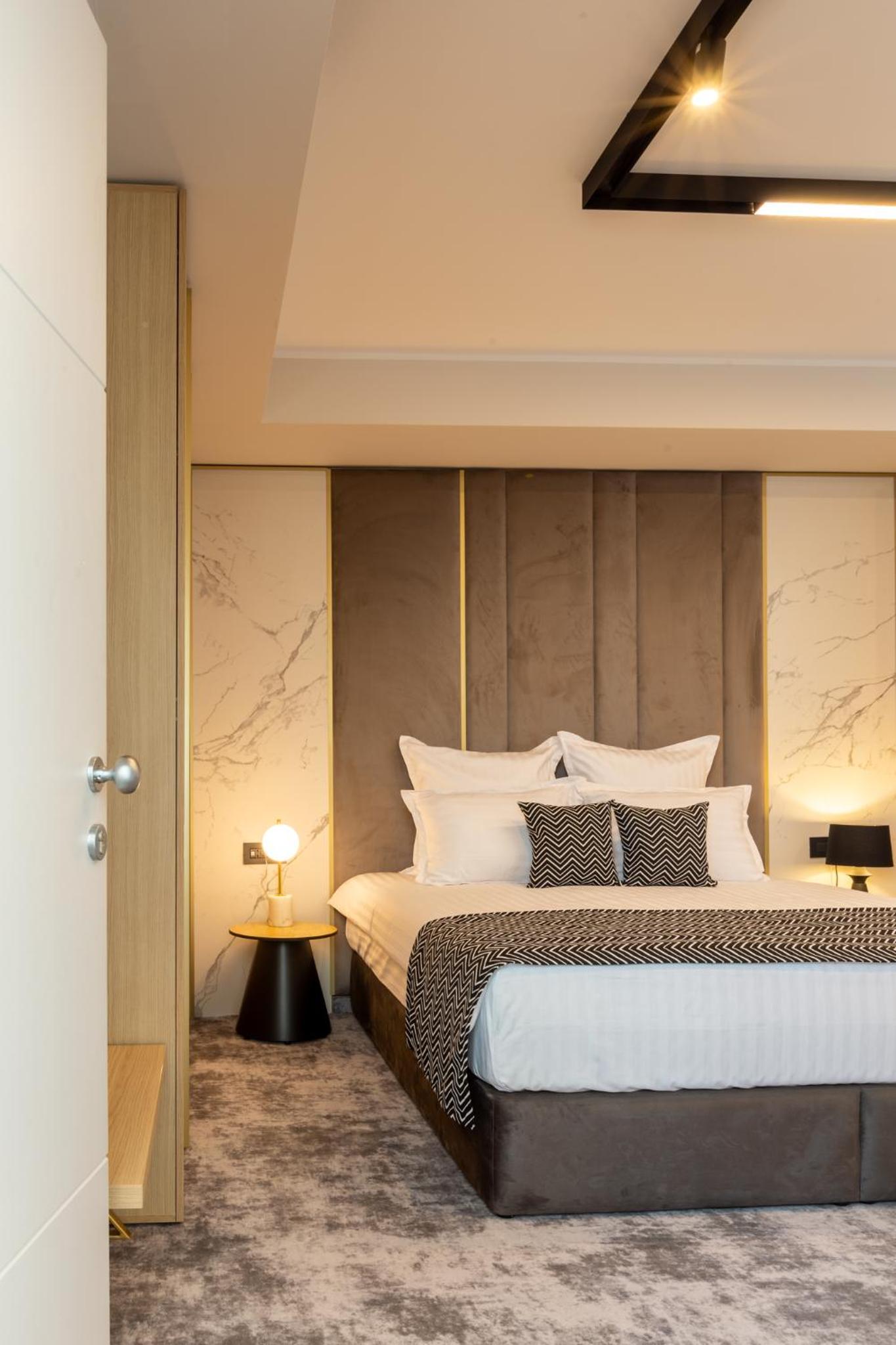 Deluxe Queen Room photo 3