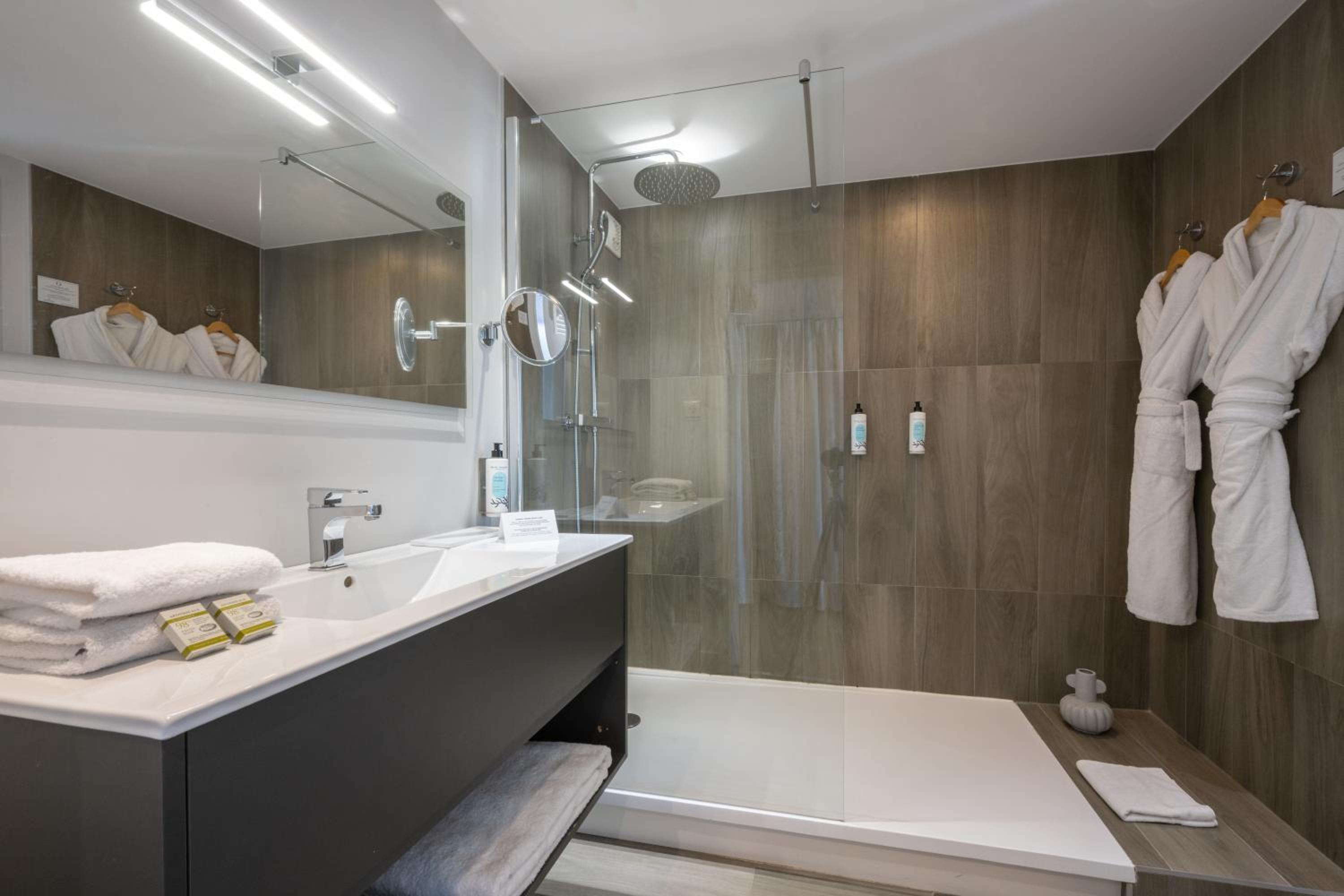Chambre Double Premium Côté Mer Chambre Double Premium Côté Mer