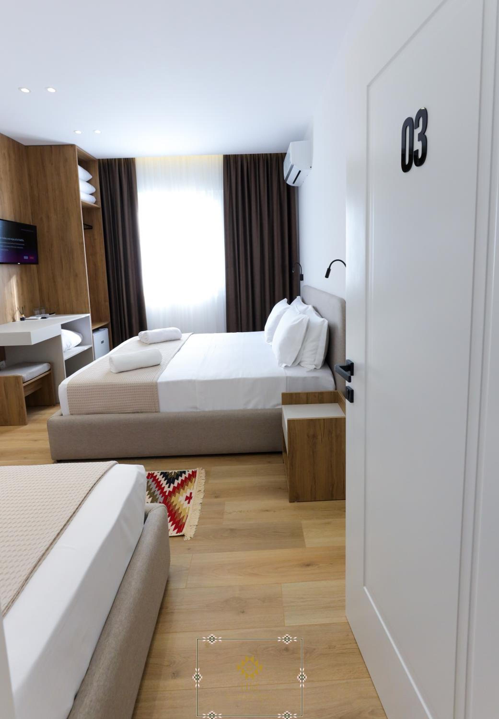 Triple Room with Private Bathroom photo 1