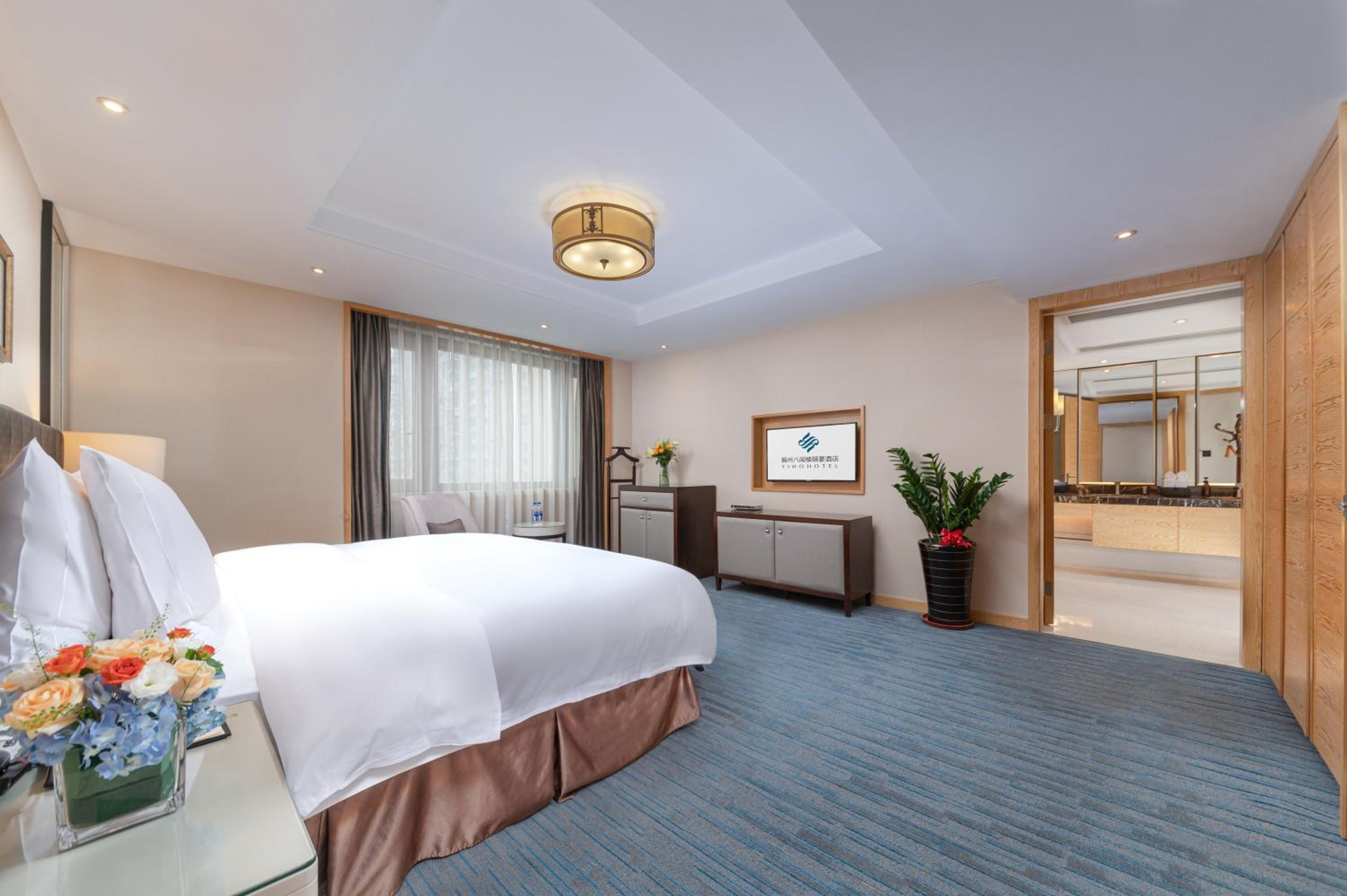 One-Bedroom Suite photo 3