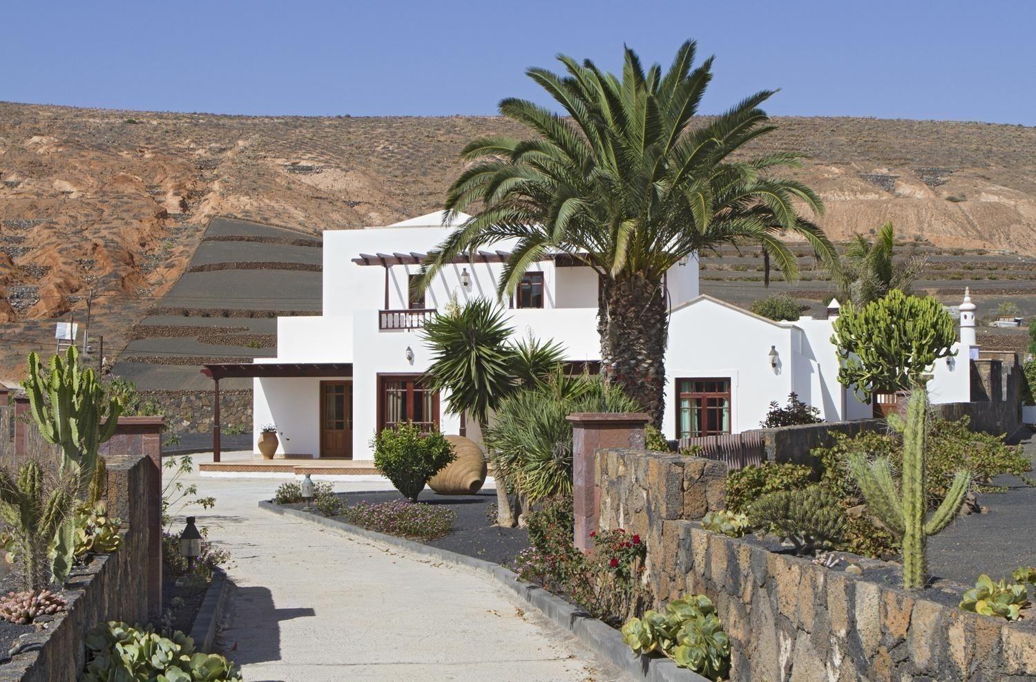 Four-Bedroom Vacation Home photo 2