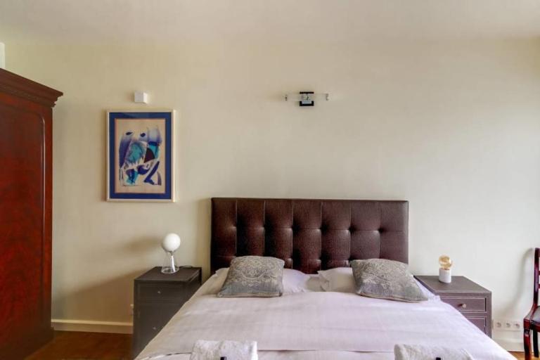 Apartment photo 1