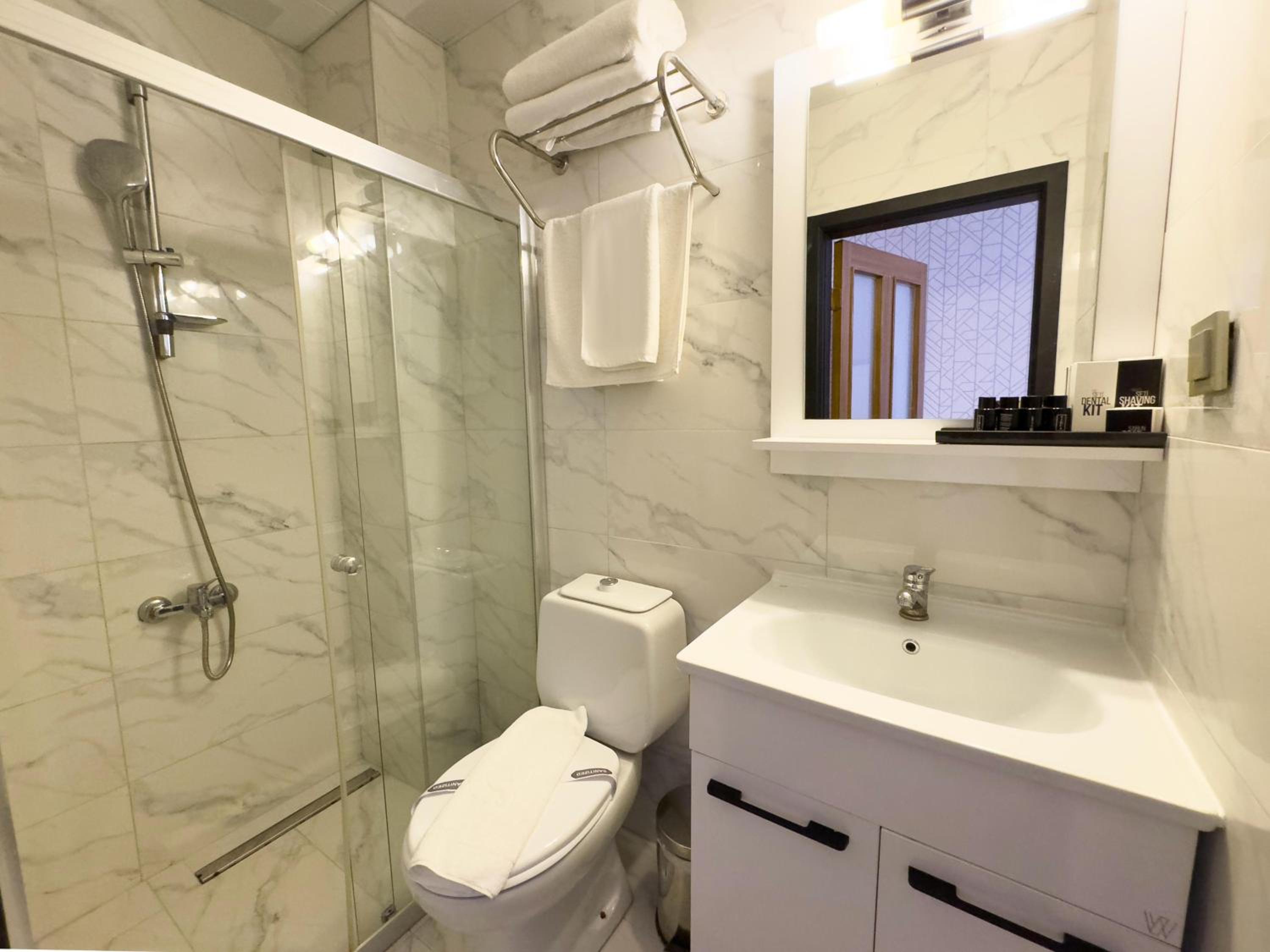 Double Room with Direct Sea View - Photo 4