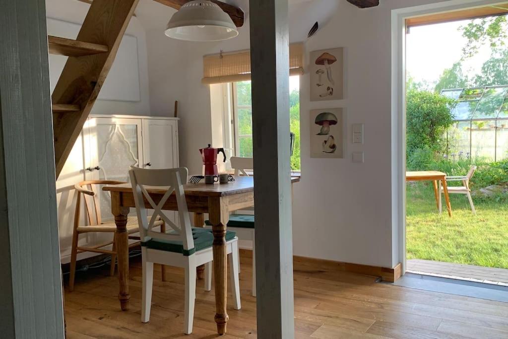 One-Bedroom House photo 3