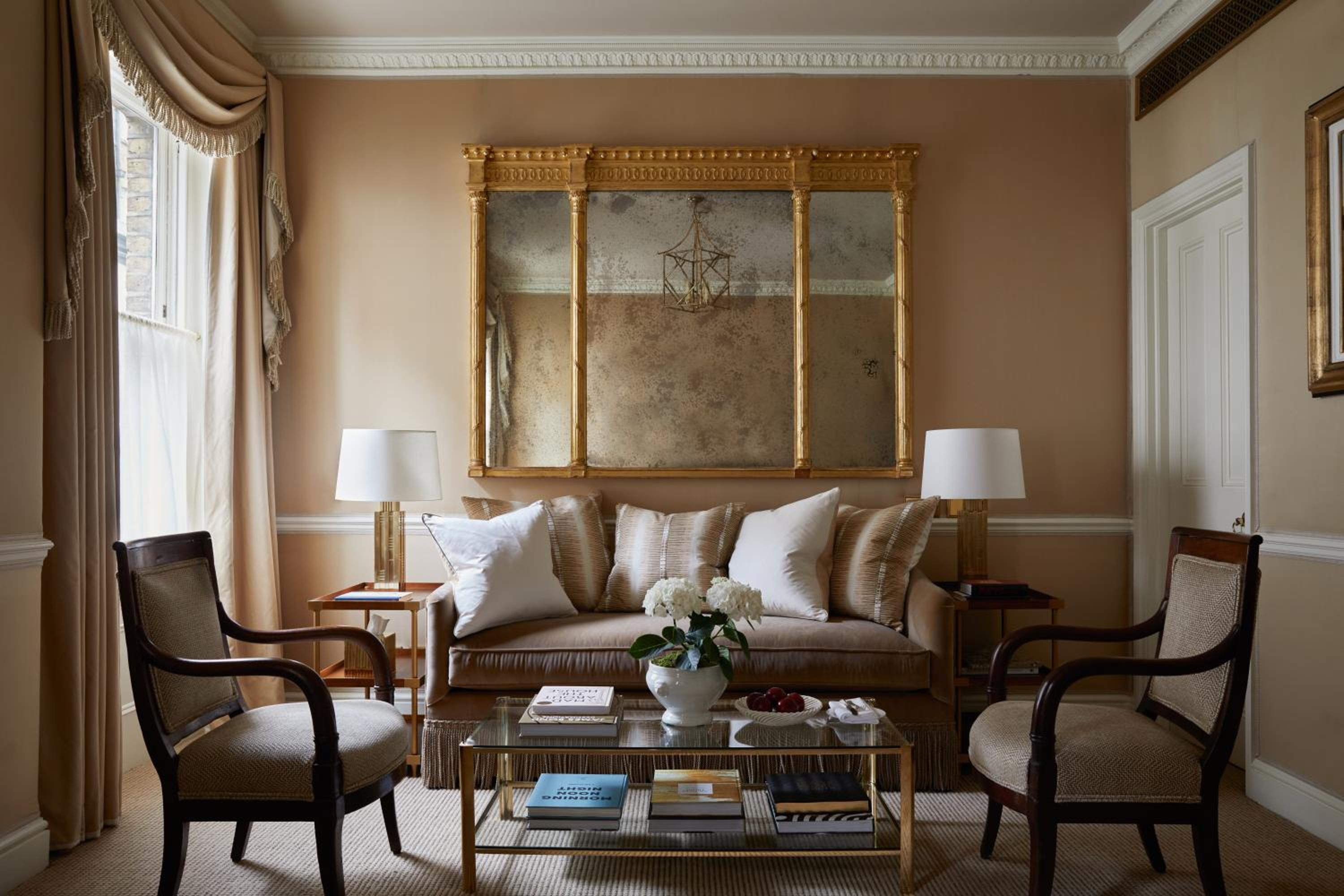 Victoria & Albert Suite  photo 2