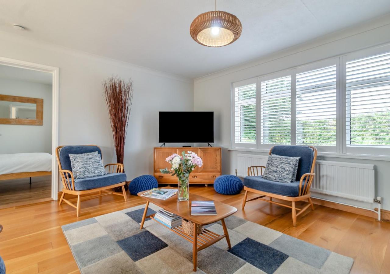 Three-Bedroom House photo 1