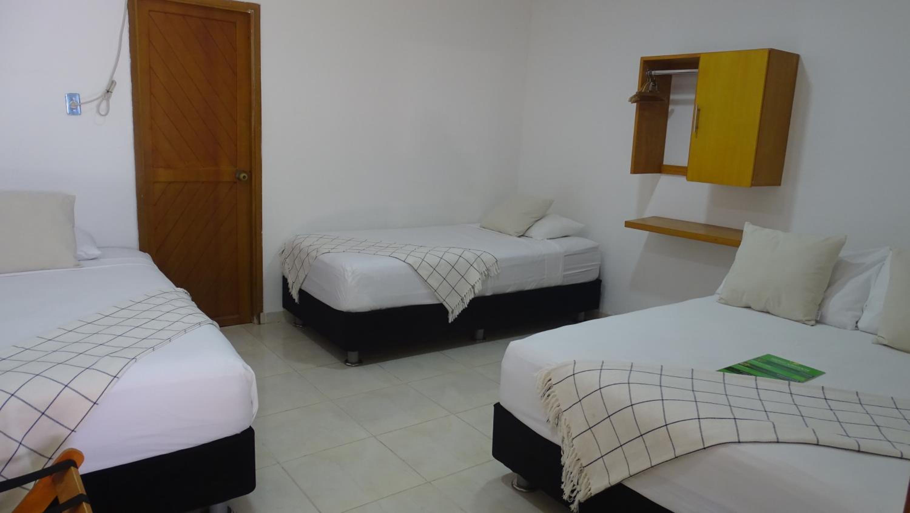 Classic Quadruple Room photo 1