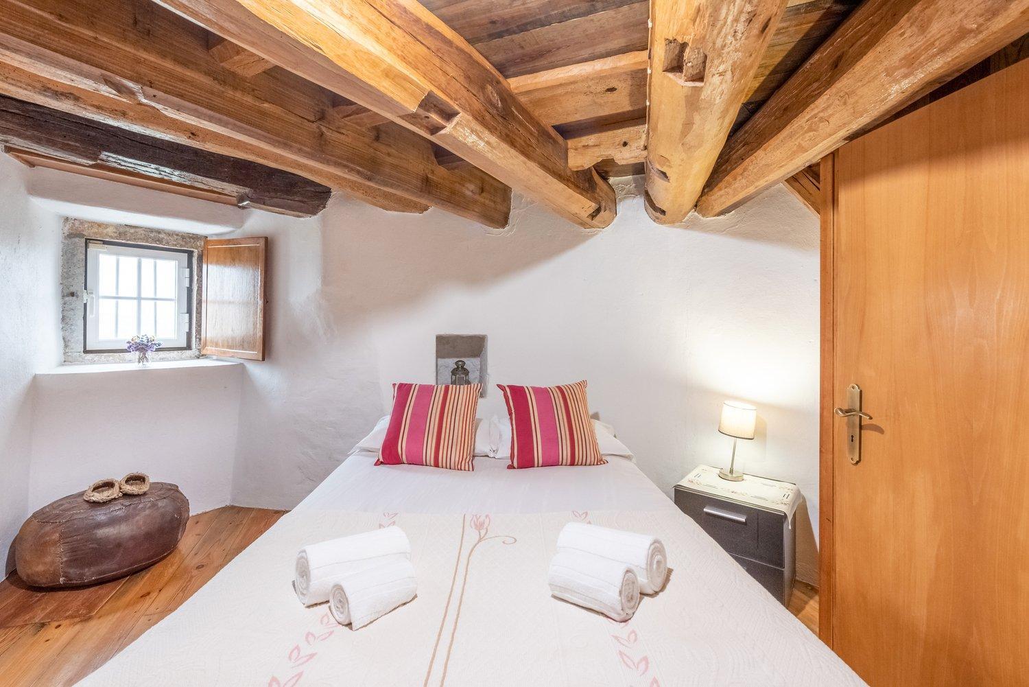 One-Bedroom House - Photo 32