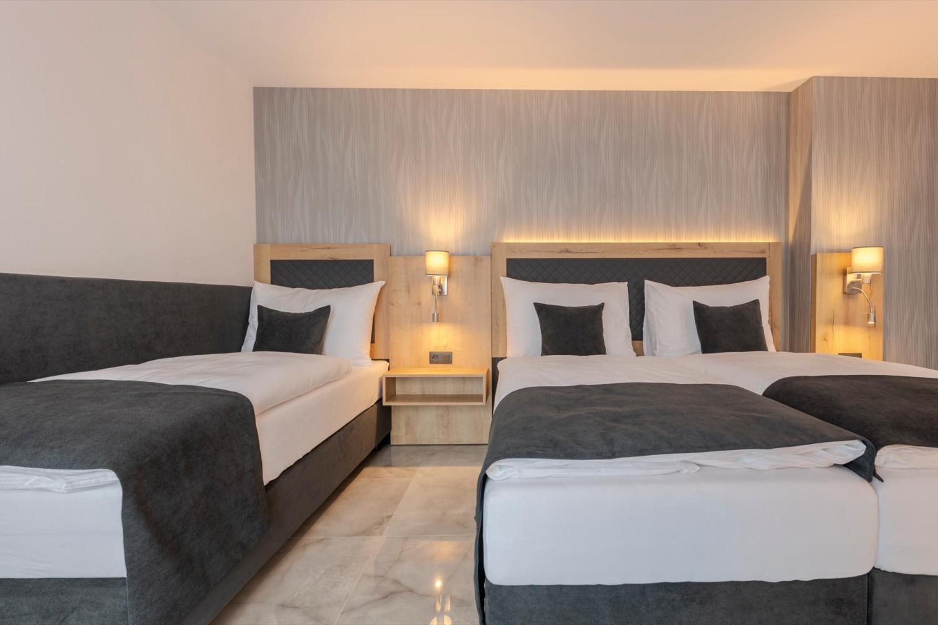 Classic Triple Room