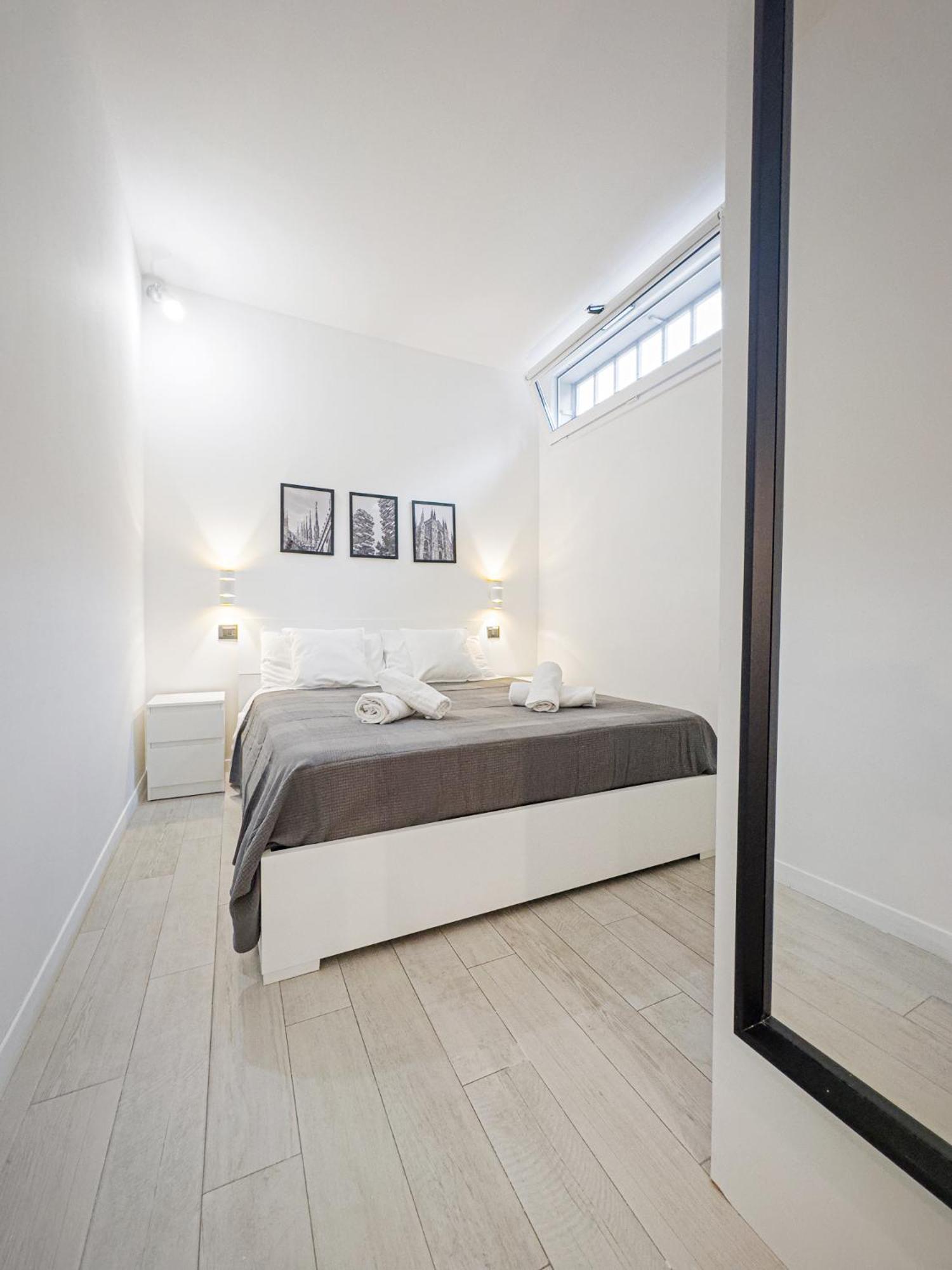 Deluxe One-Bedroom Apartment with Garden View