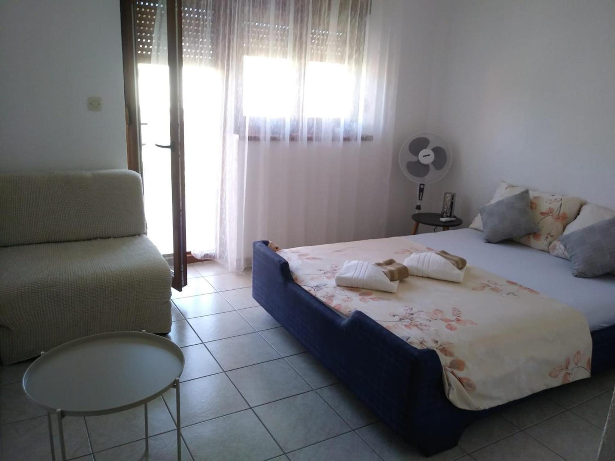 Studio Apartment with Terrace photo 1