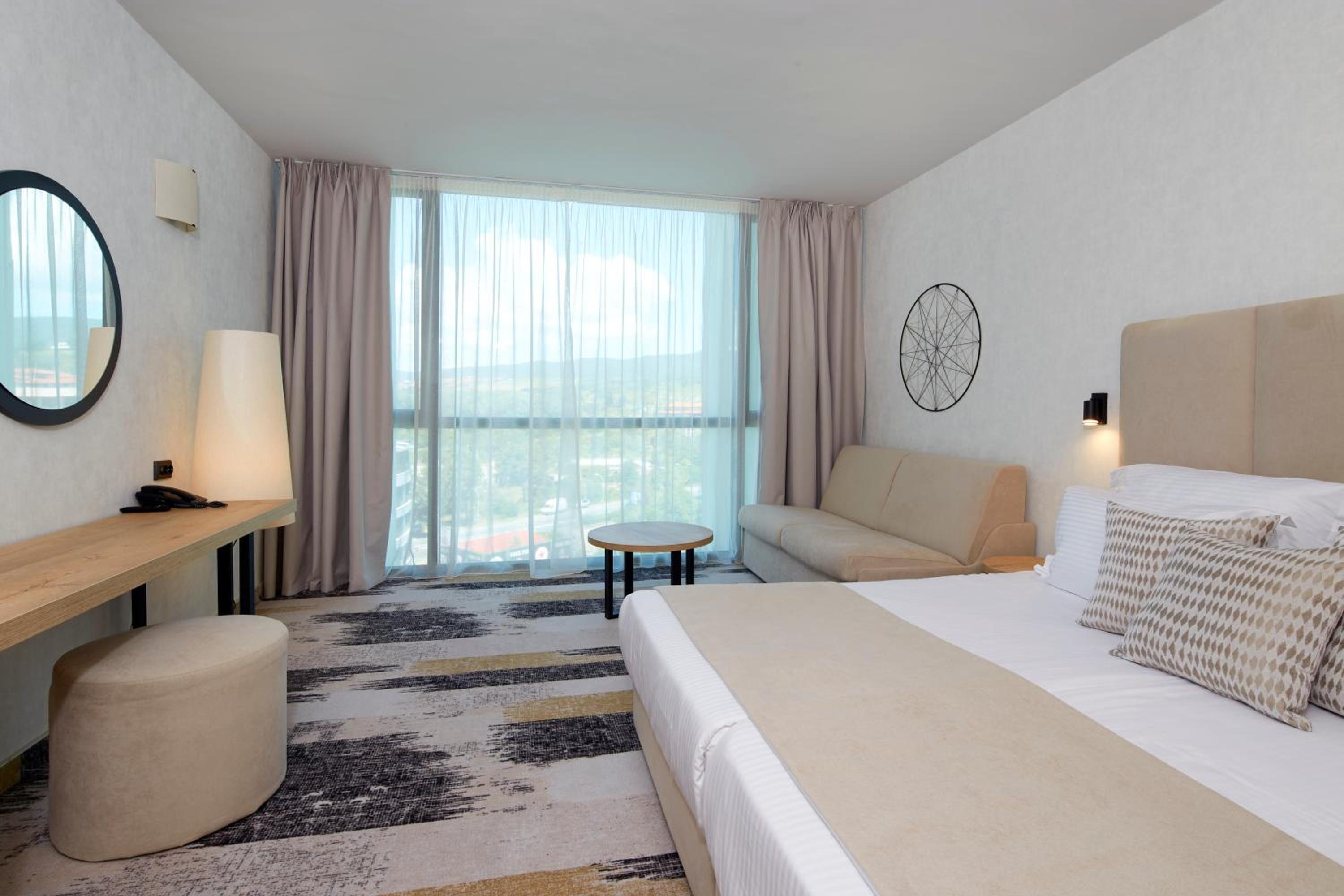 Economy Double Room (no balcony) photo 1