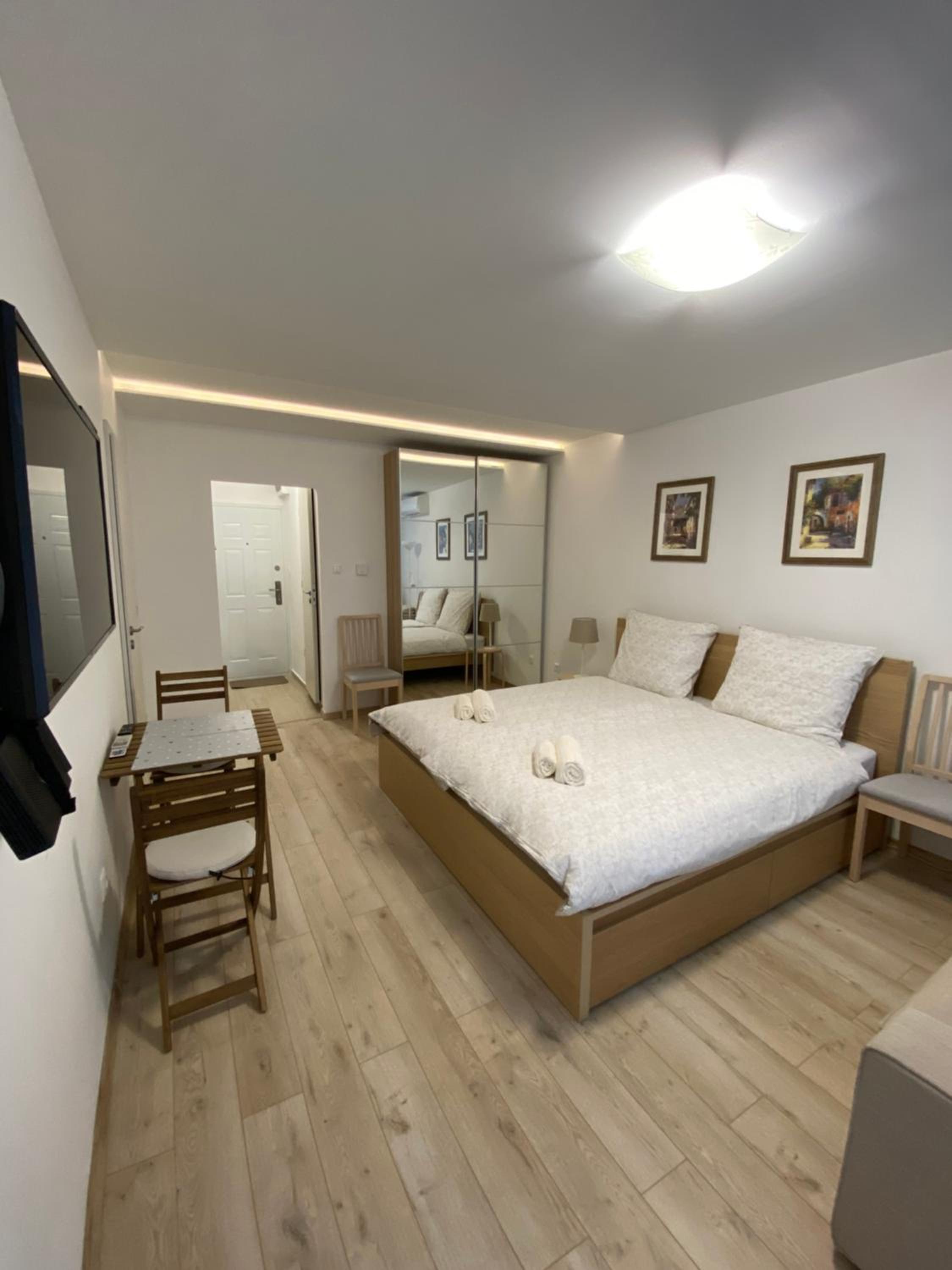 One-Bedroom Apartment with Garden View photo 1