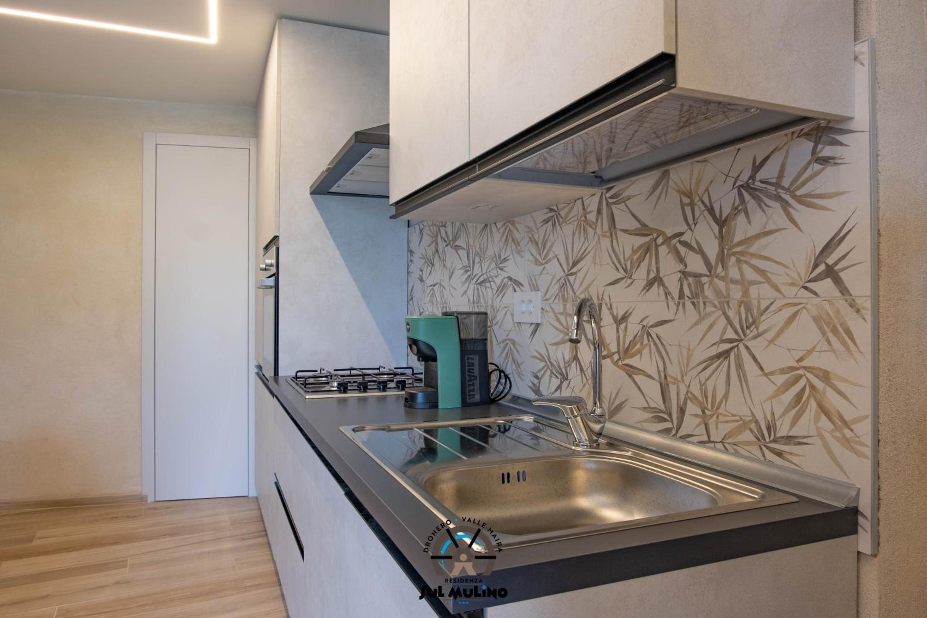 Two-Bedroom Apartment with River View photo 2