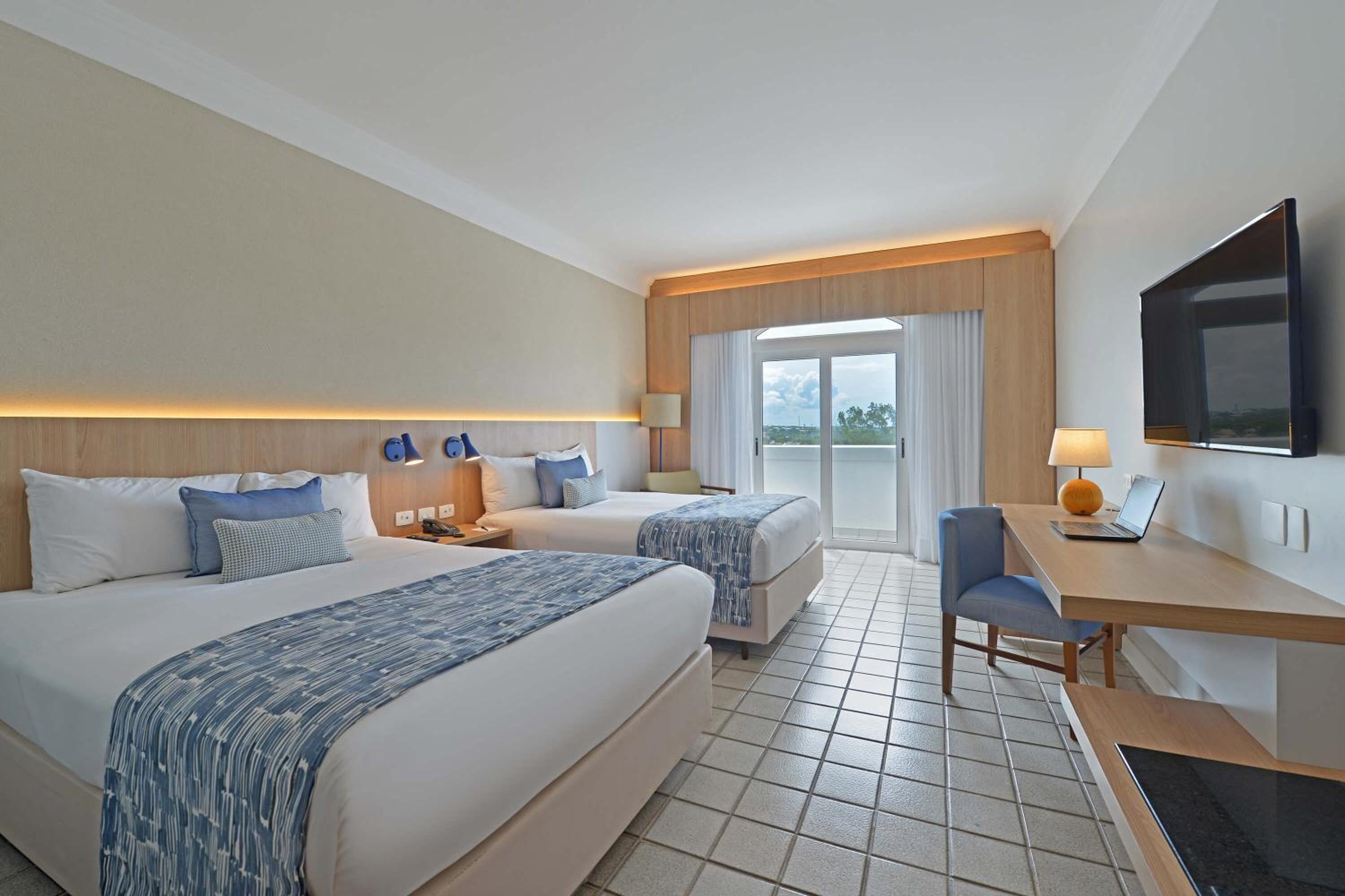 Premium Room with 2 double beds and sea view