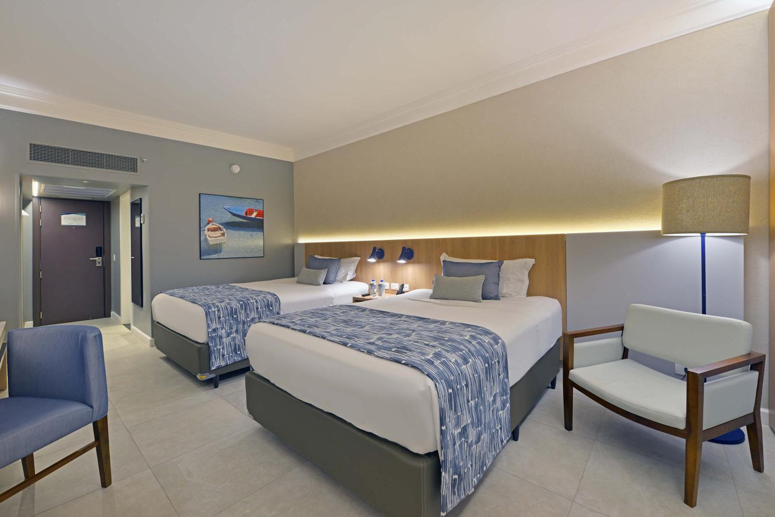 Premium Room with 2 double beds and sea view