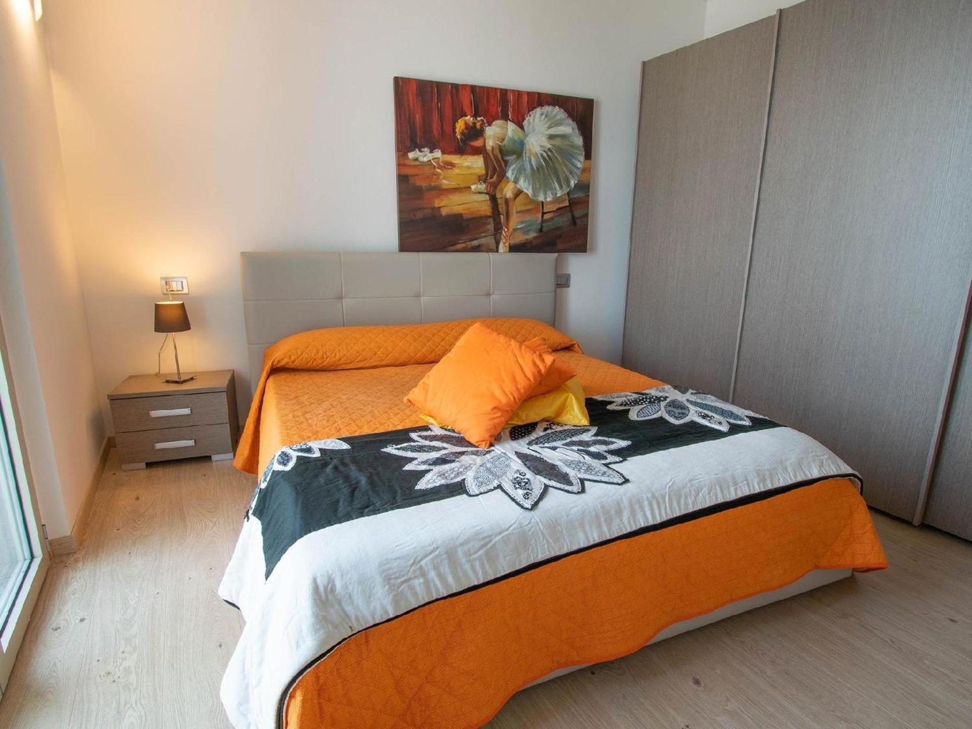 Apartment photo 1