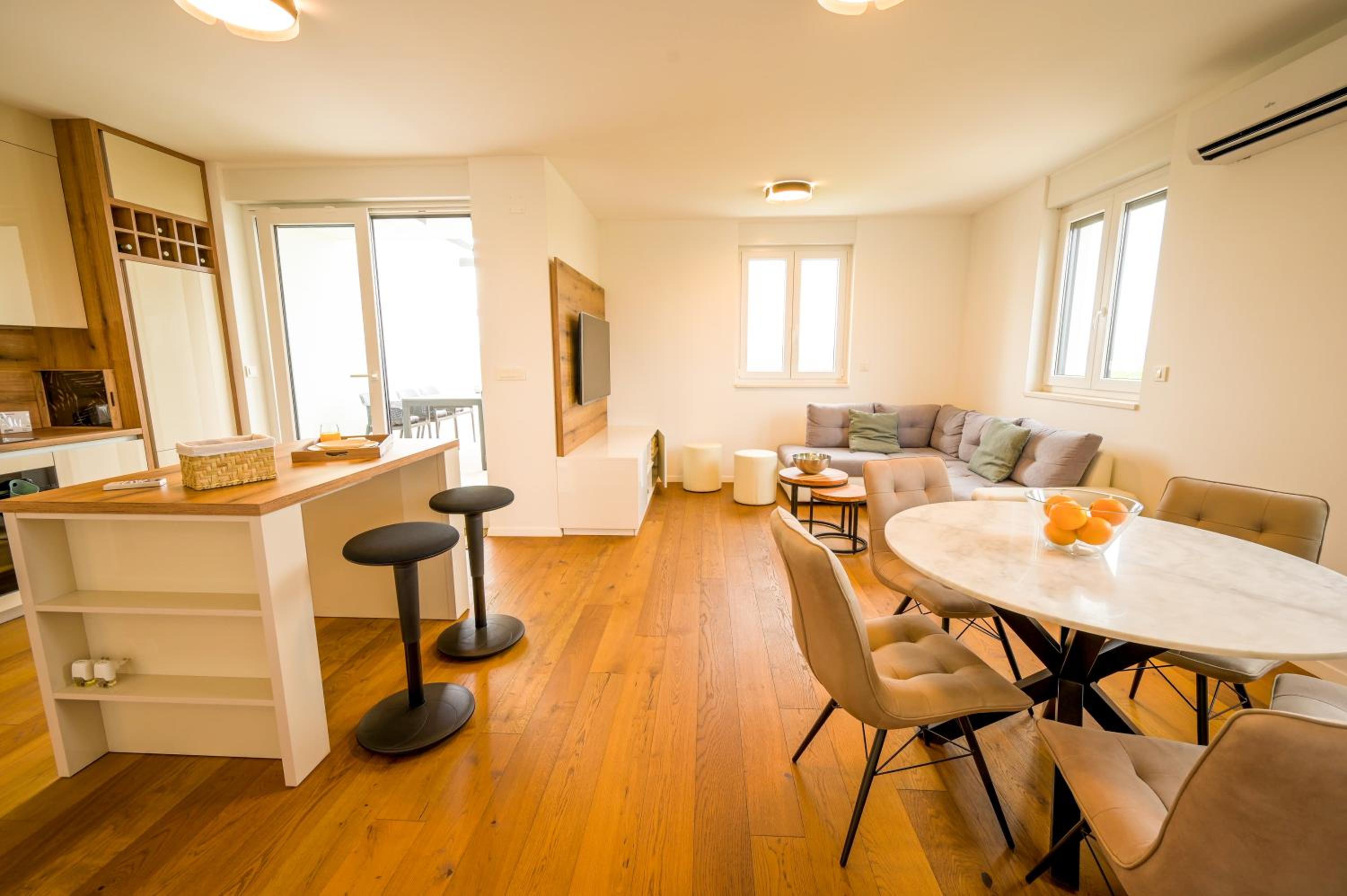 Three-Bedroom Apartment photo 3