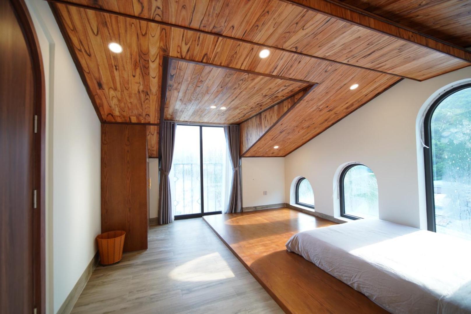 Queen Room with Sea View