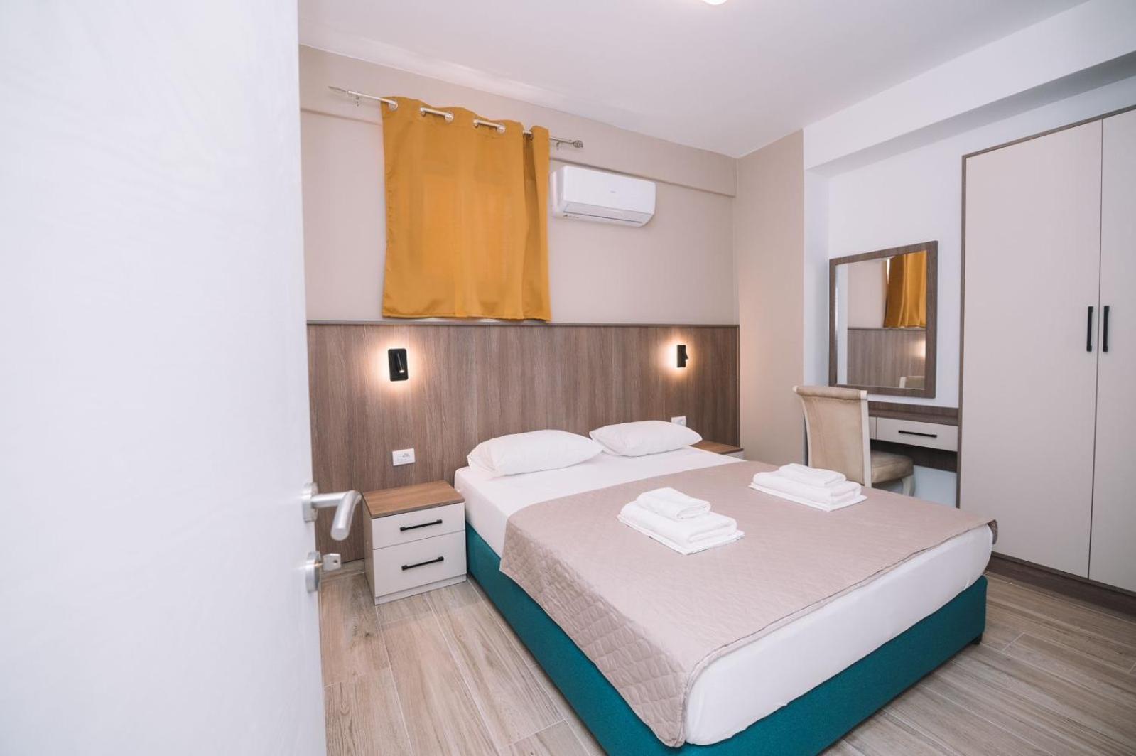 One-Bedroom Apartment with Balcony photo 2