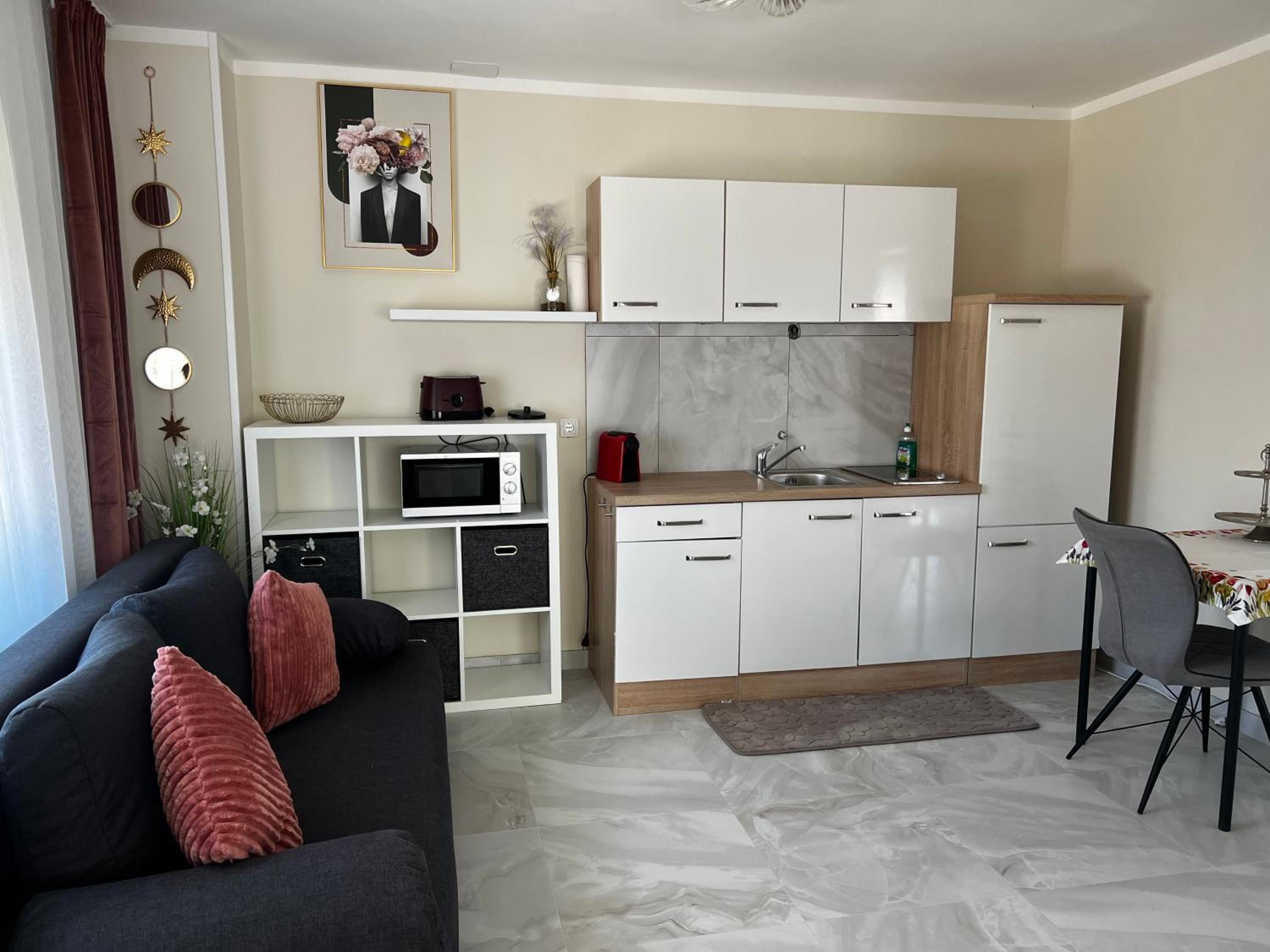 Deluxe Apartment - Photo 8