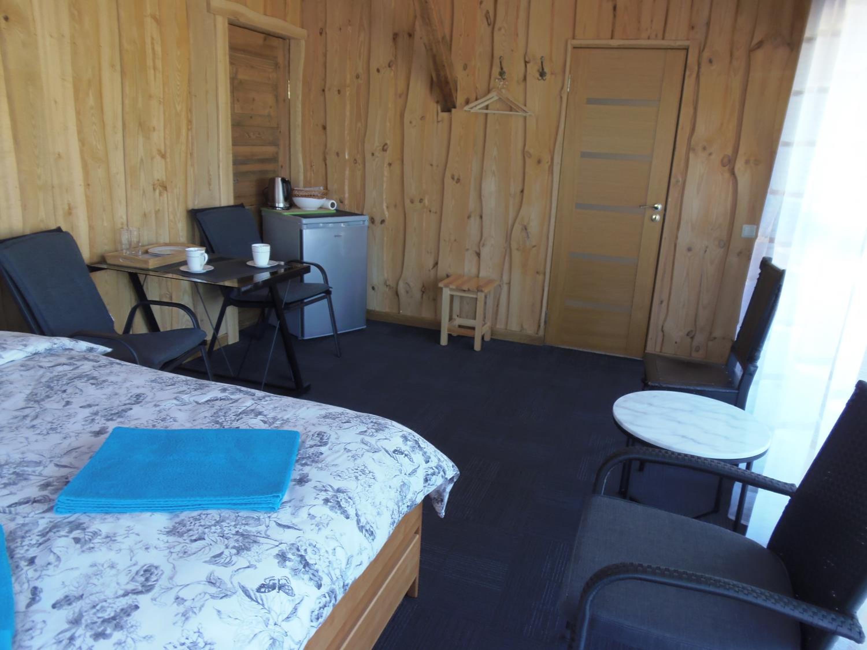 Double Room - Photo 8