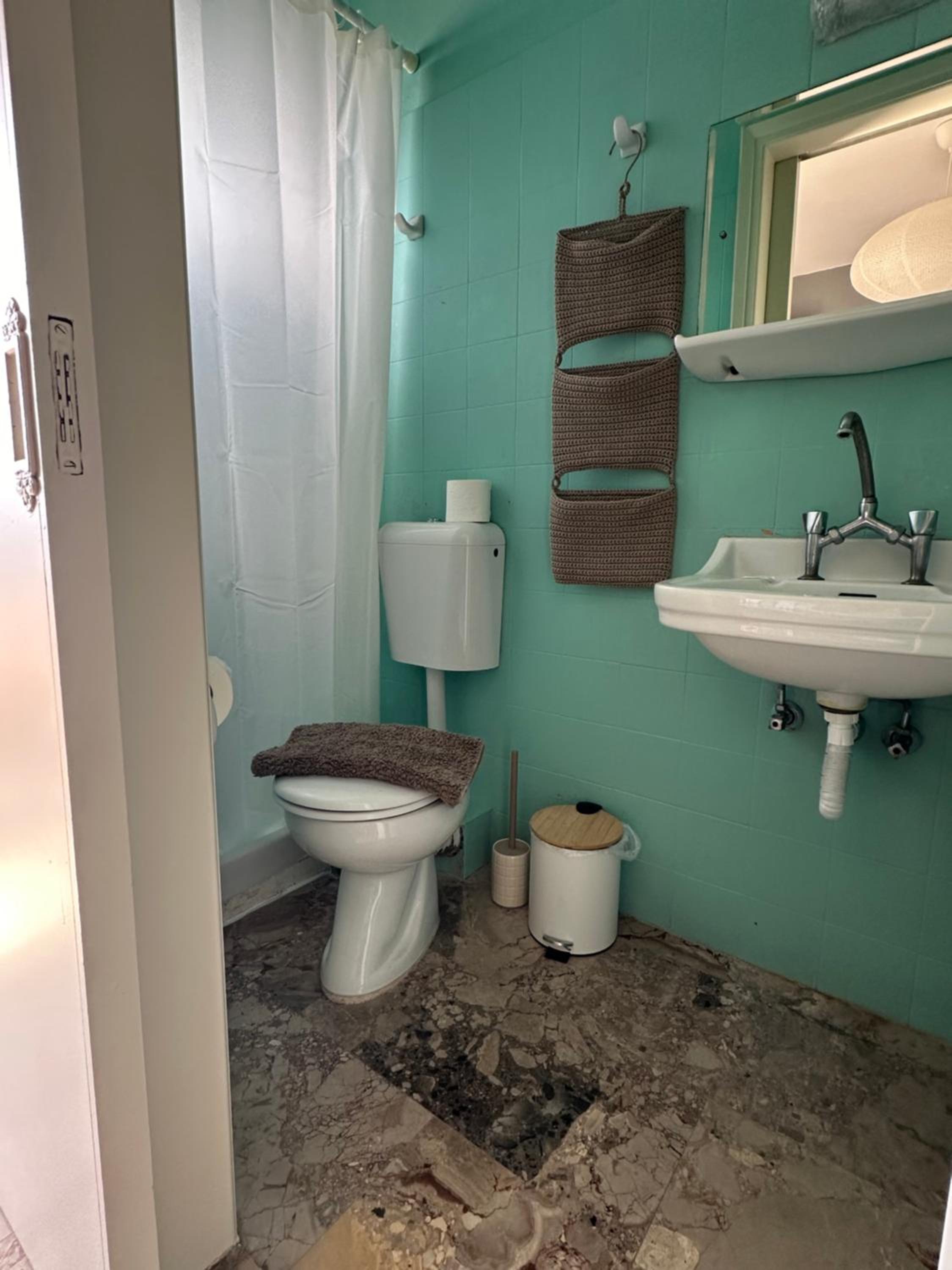 Standard Double or Twin Room with Sea View - Photo 23
