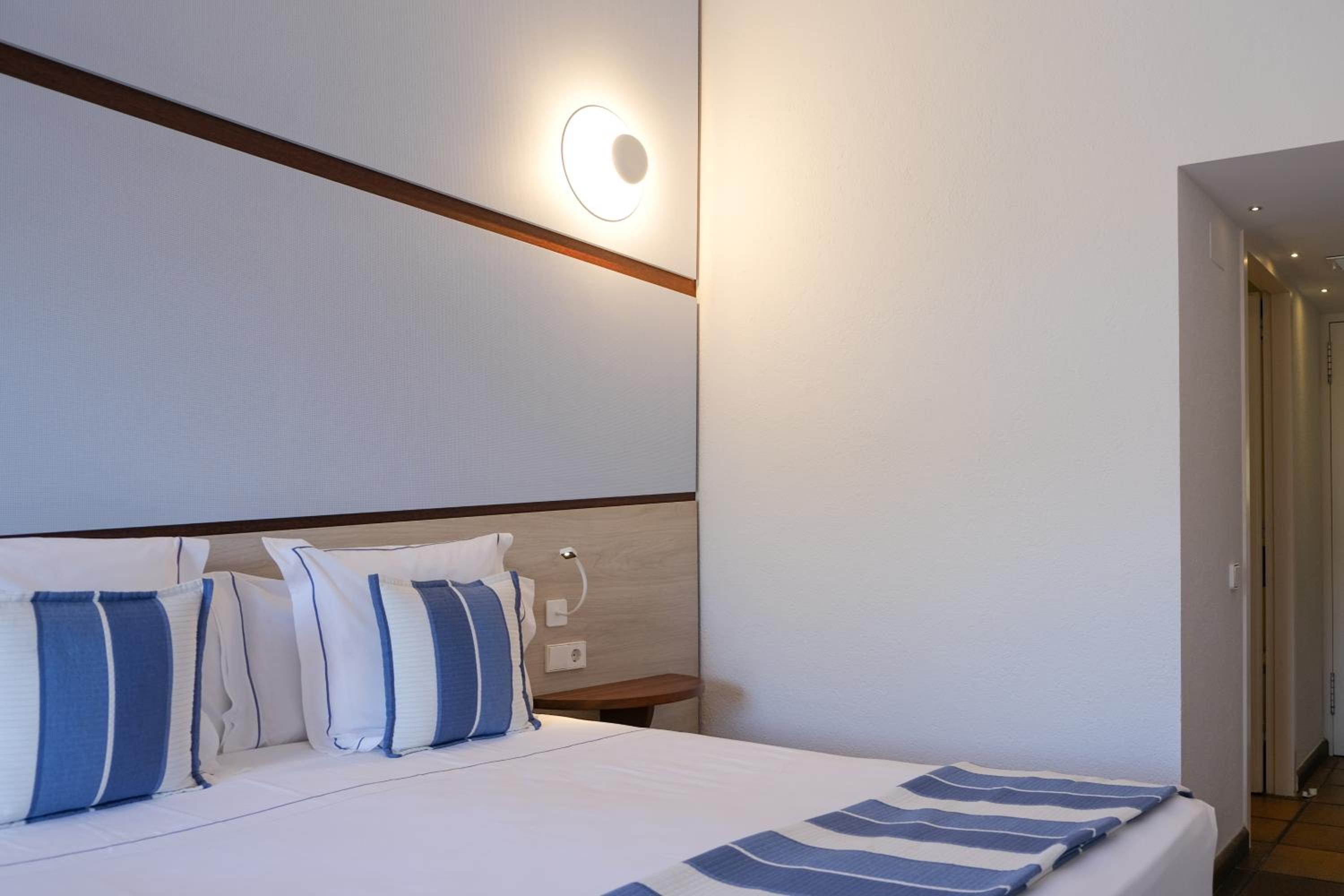 Superior Double Room - Photo 1