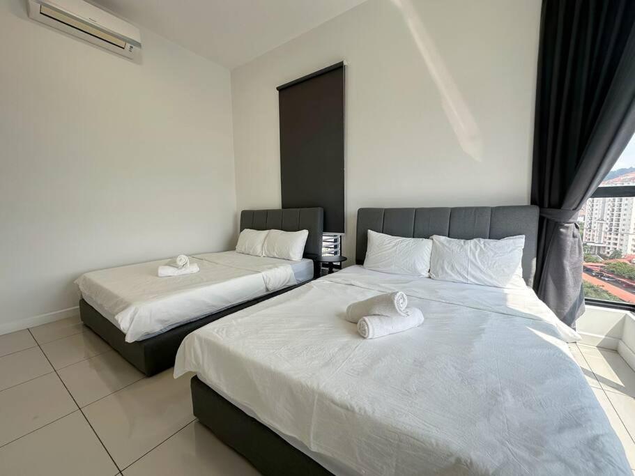 Three-Bedroom Apartment - Photo 7