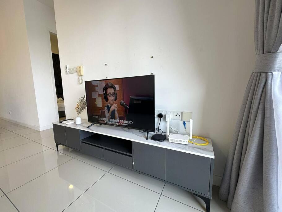 Three-Bedroom Apartment - Photo 11