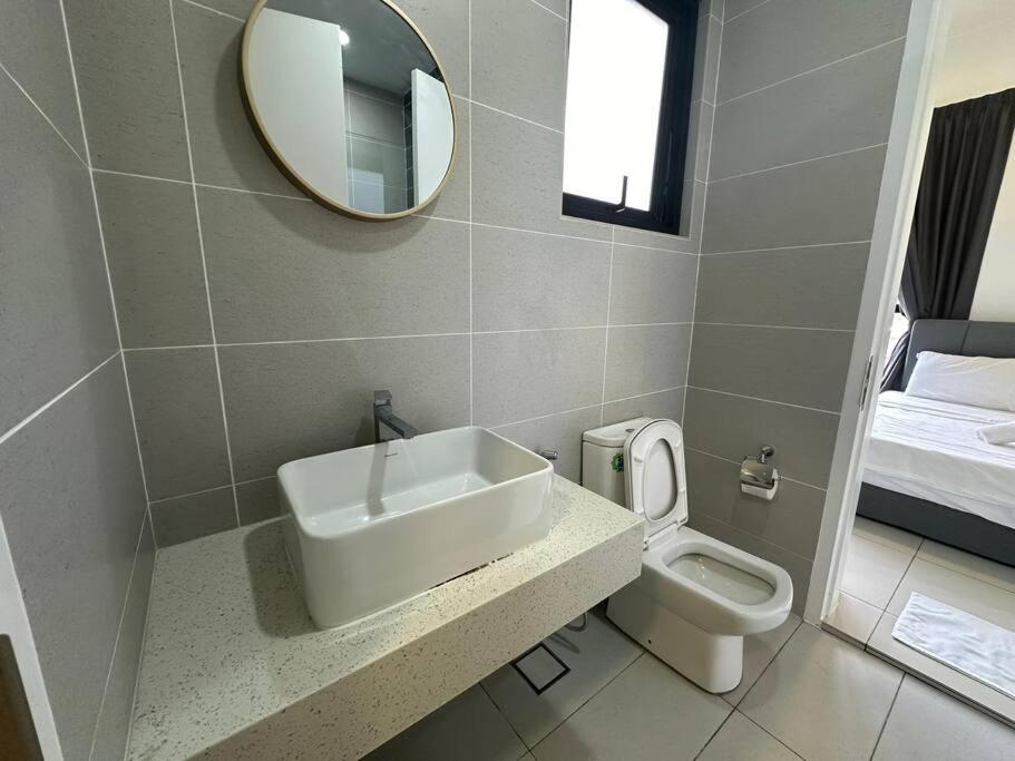 Three-Bedroom Apartment - Photo 21