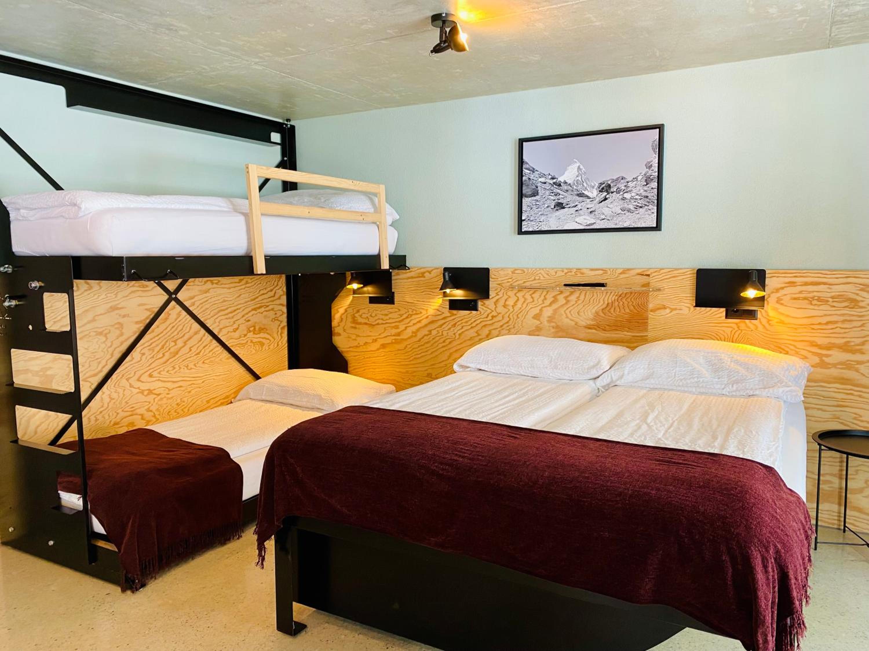 Quadruple Room with Mountain View