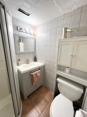 Two-Bedroom House photo 2
